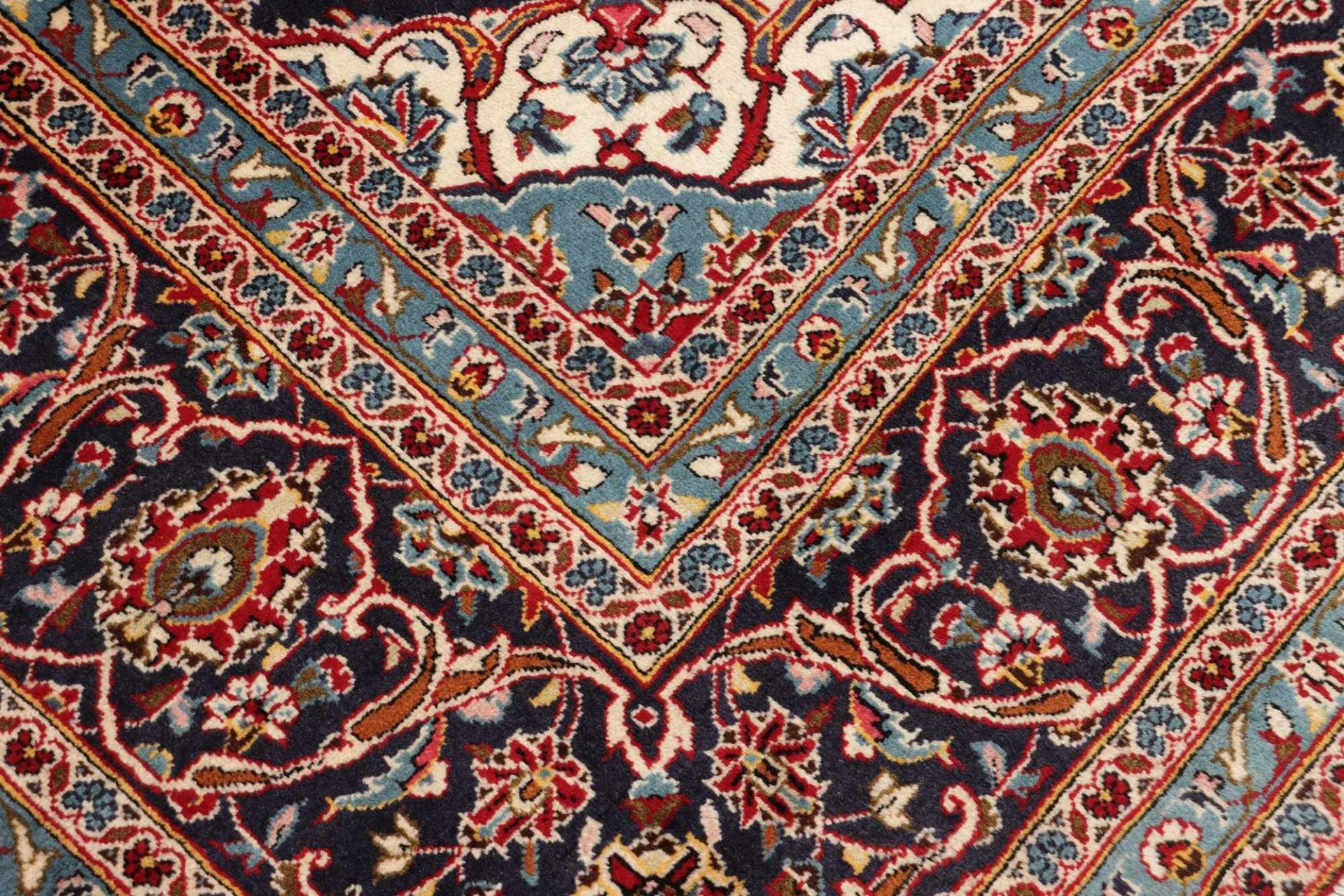 Kashan Persian Rug — hand-knotted, 247 × 359 cm, Wool