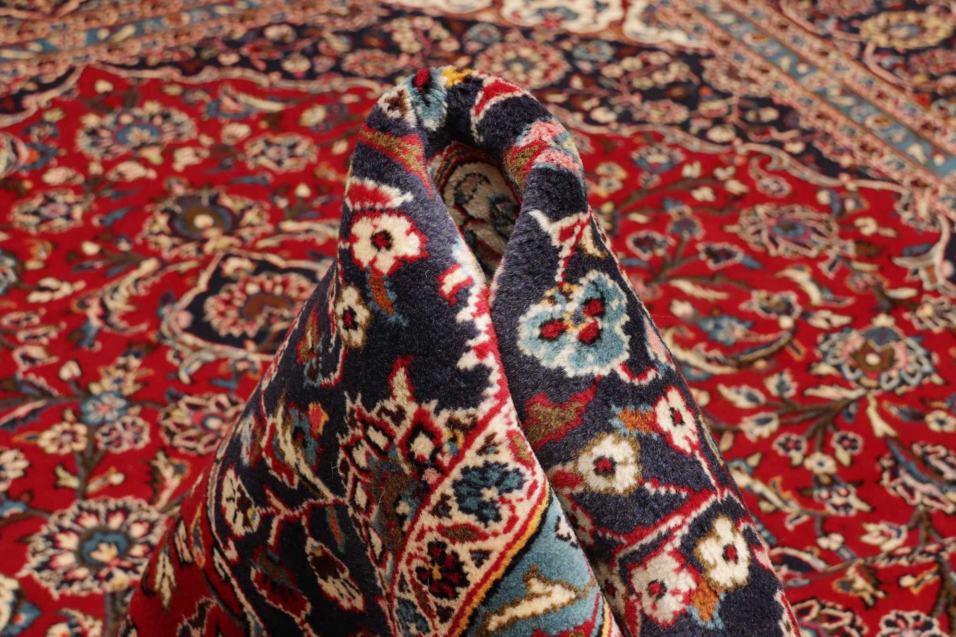Kashan Persian Rug — hand-knotted, 247 × 359 cm, Wool