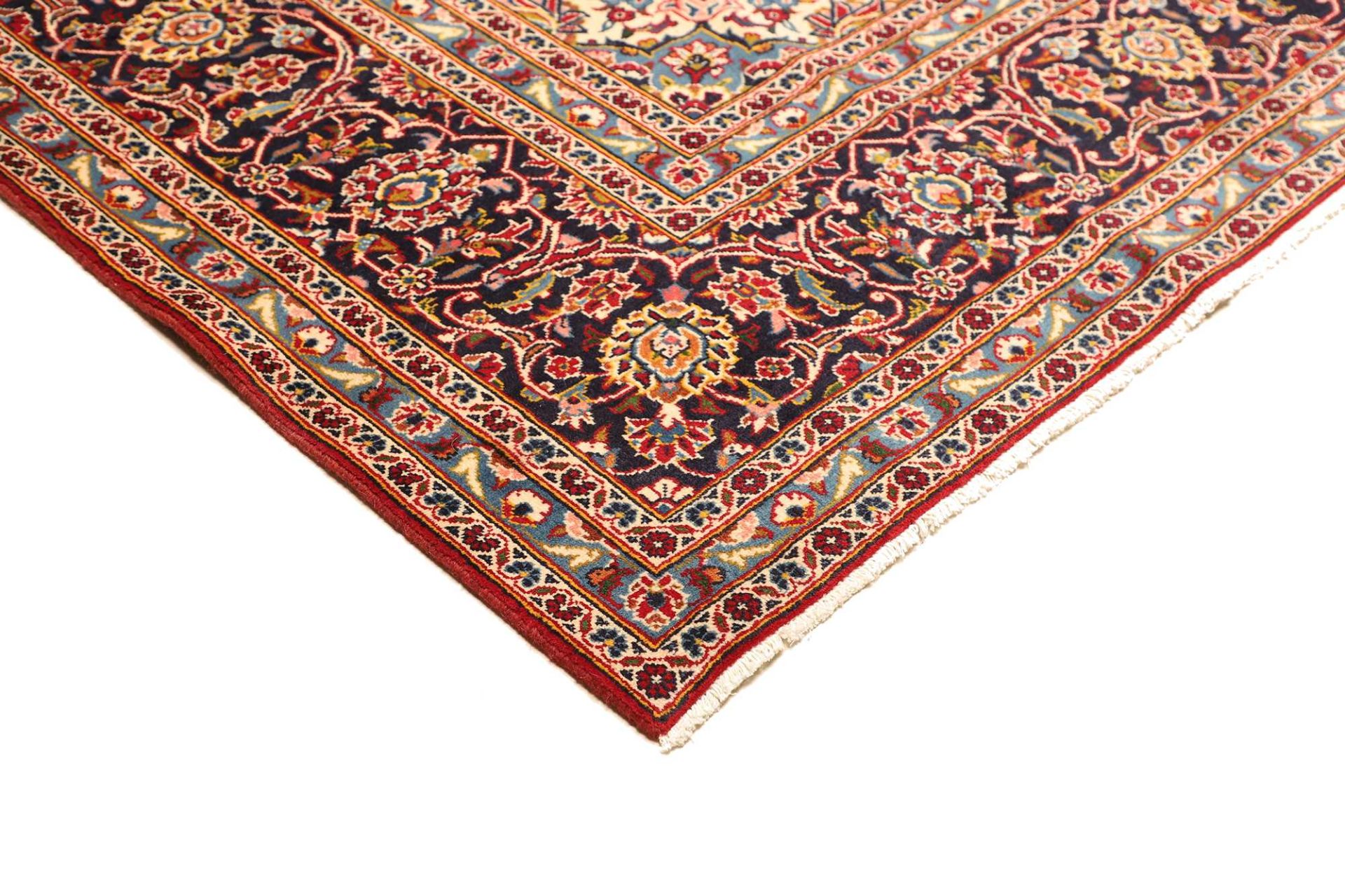 Hand-Knotted Wool Kashan Persian Rug, 261 × 349 cm
