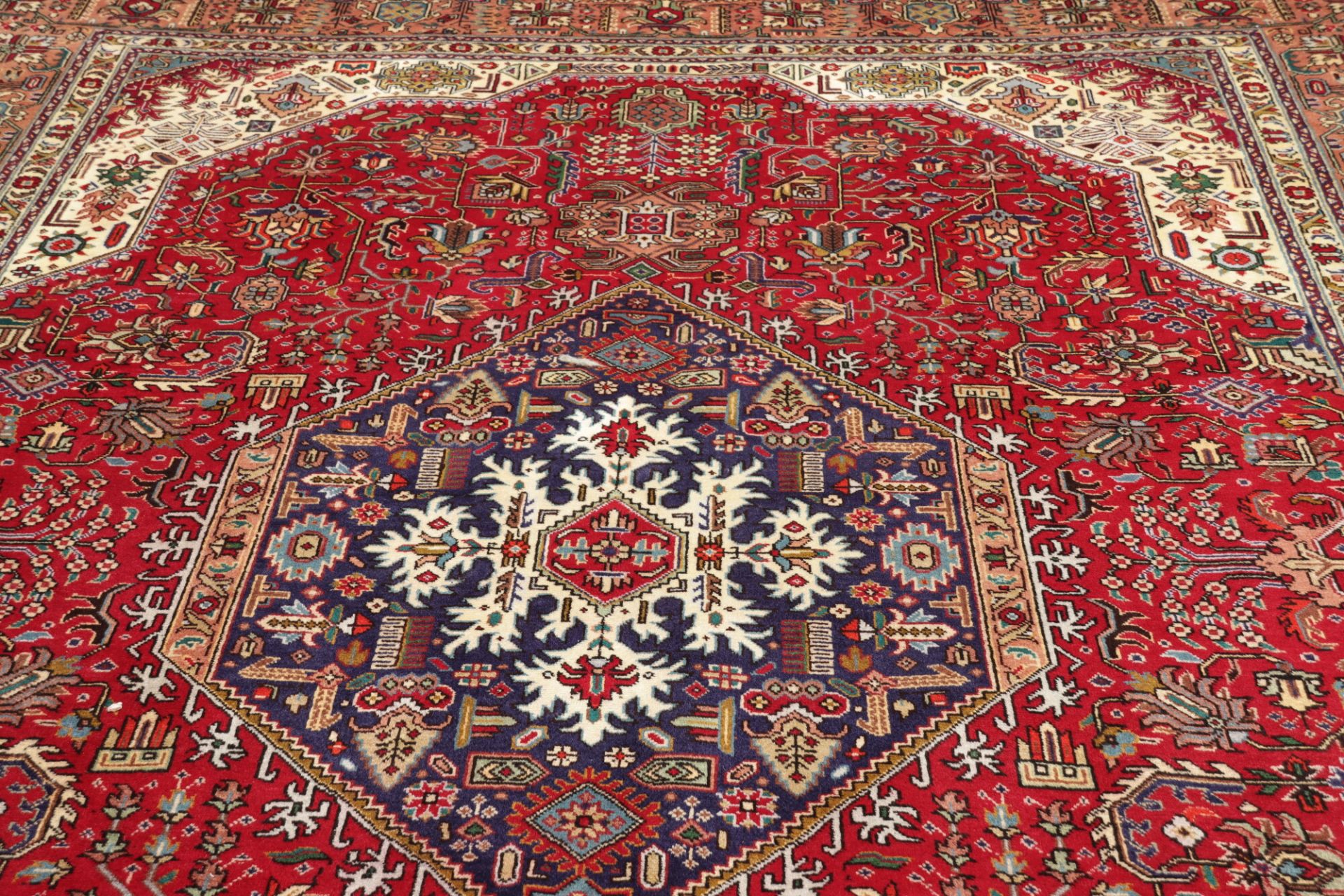 perserteppich-tabriz-253-x-349-cm-schurwolle-handgeknupft-hochwertig-7 Tabriz Persian Rug 253 × 349 cm, Wool, hand-knotted