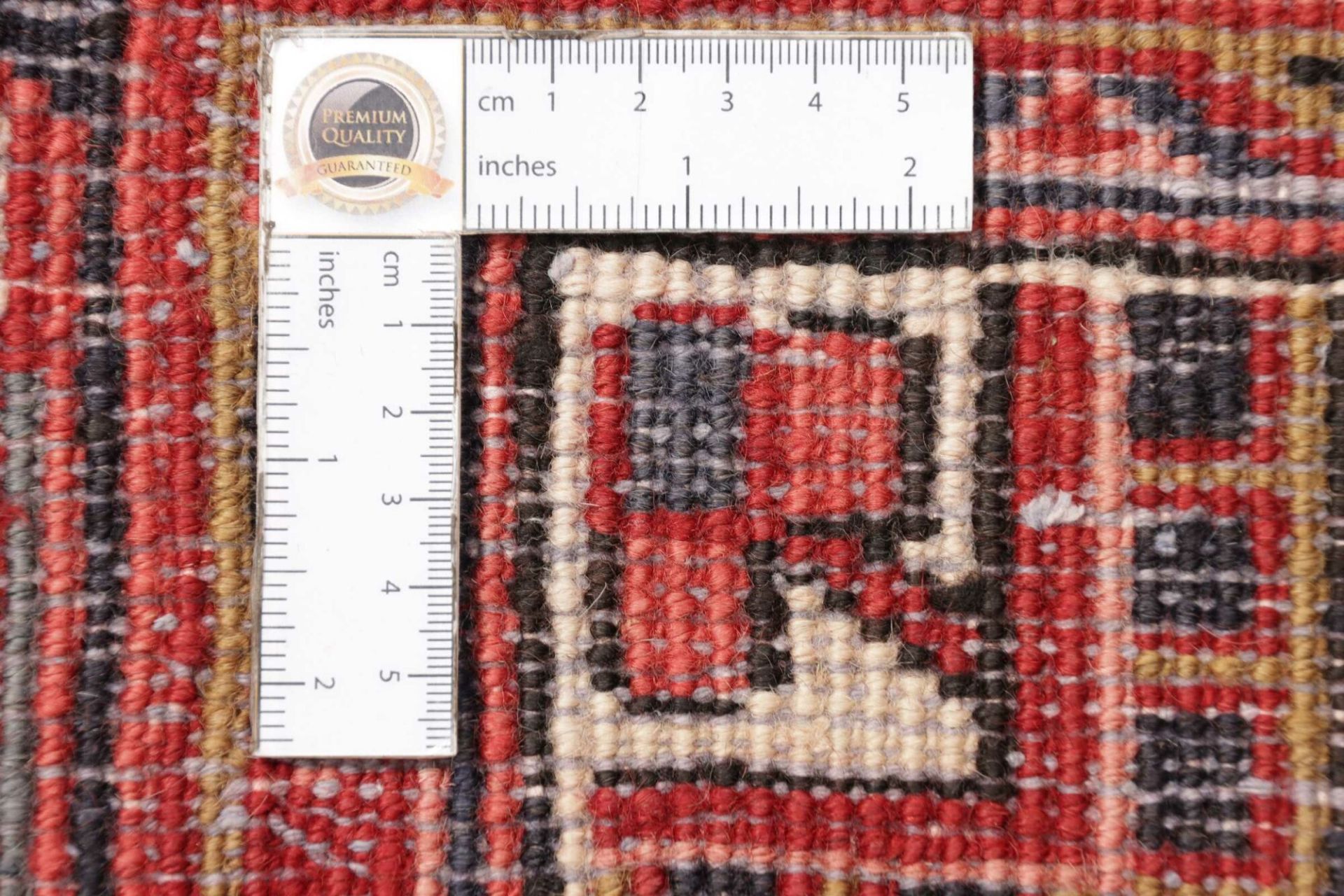 Hand-Knotted Wool Heriz Persian Rug, 266 × 337 cm