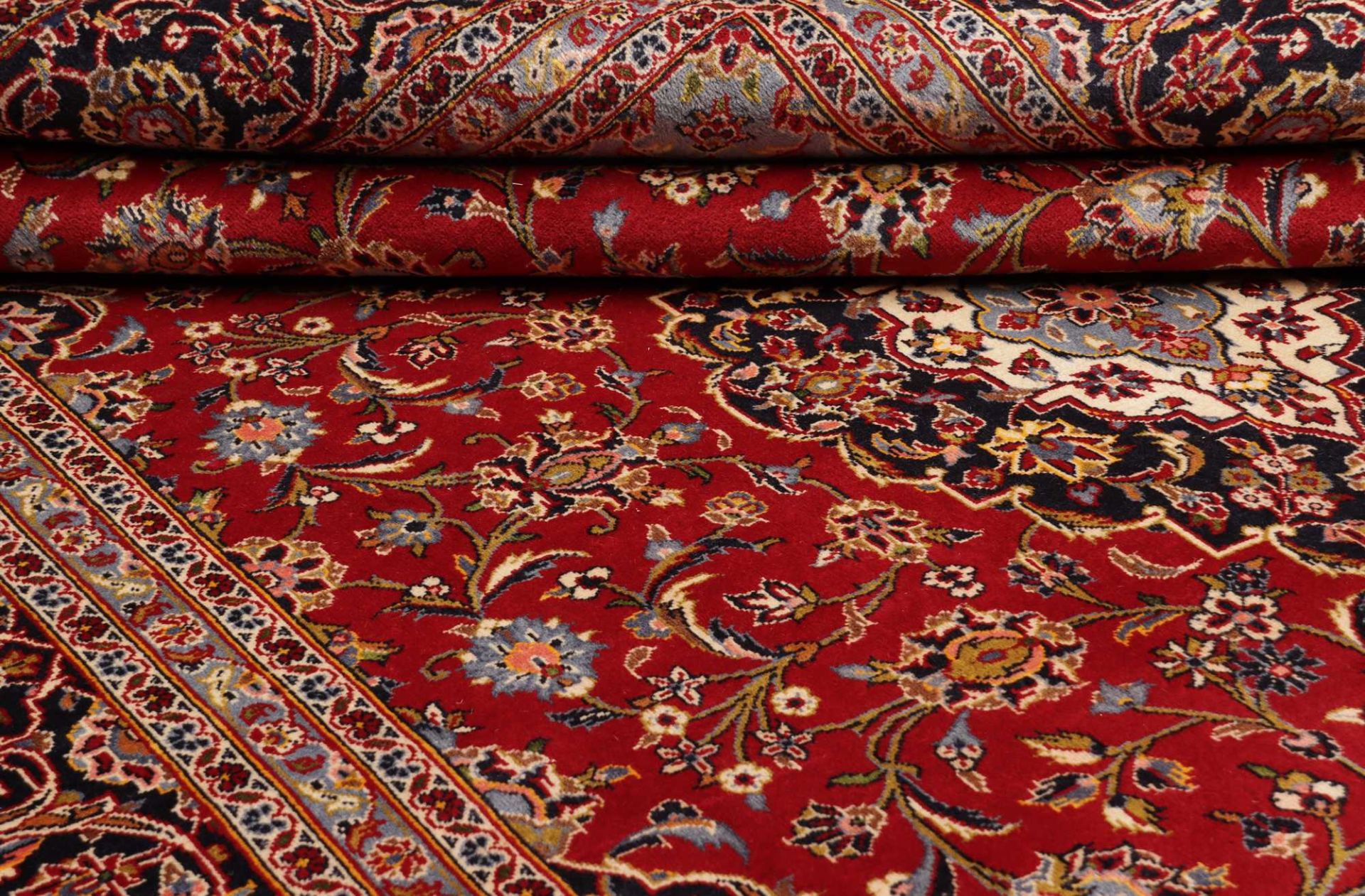 Kashan Persian Rug — hand-knotted, 246 × 354 cm, Wool