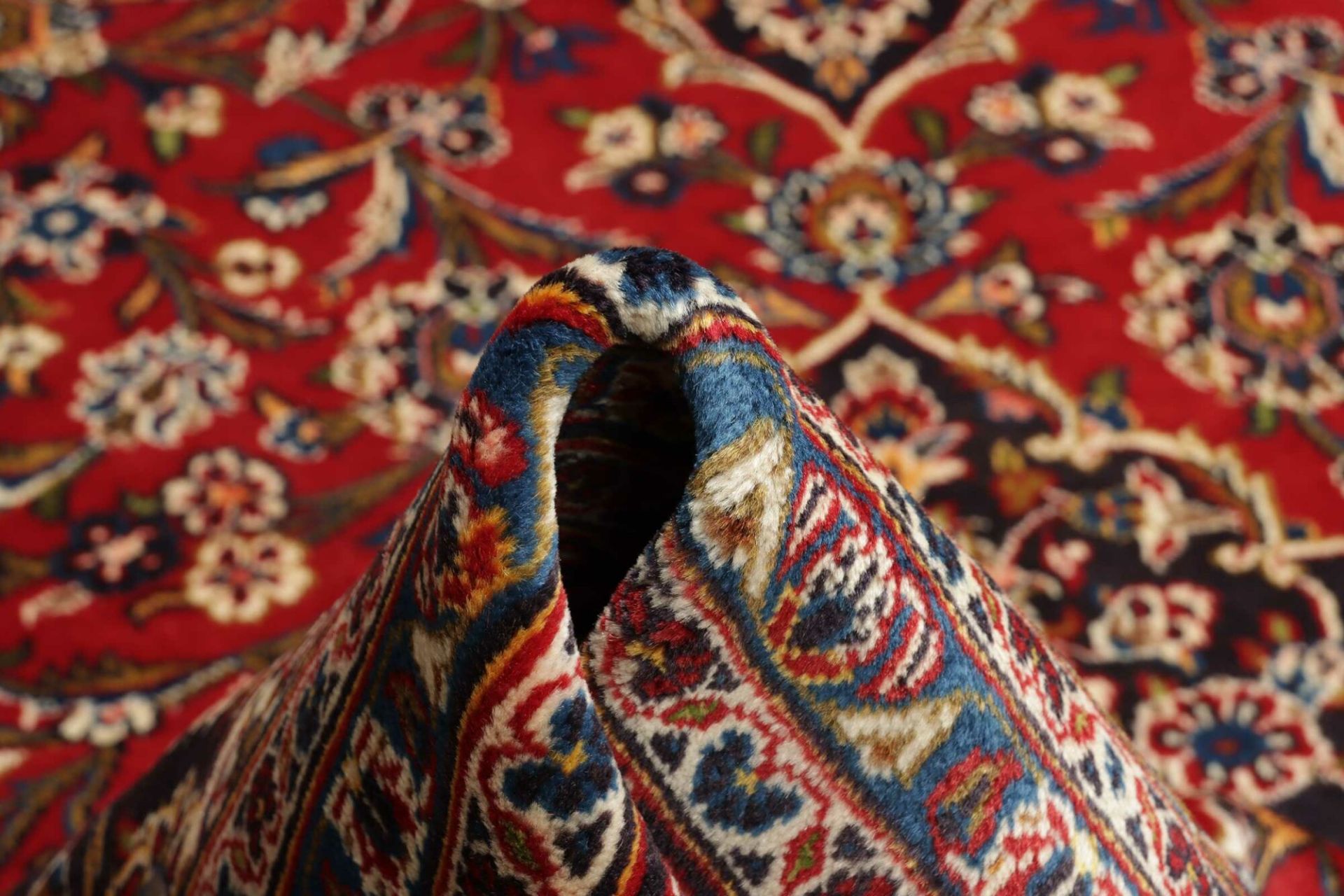 Kashan Persian Rug — hand-knotted, 244 × 347 cm, Wool