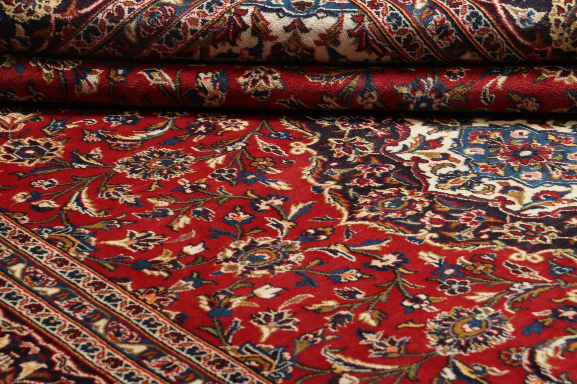 Kashan Persian Rug — hand-knotted, 244 × 347 cm, Wool