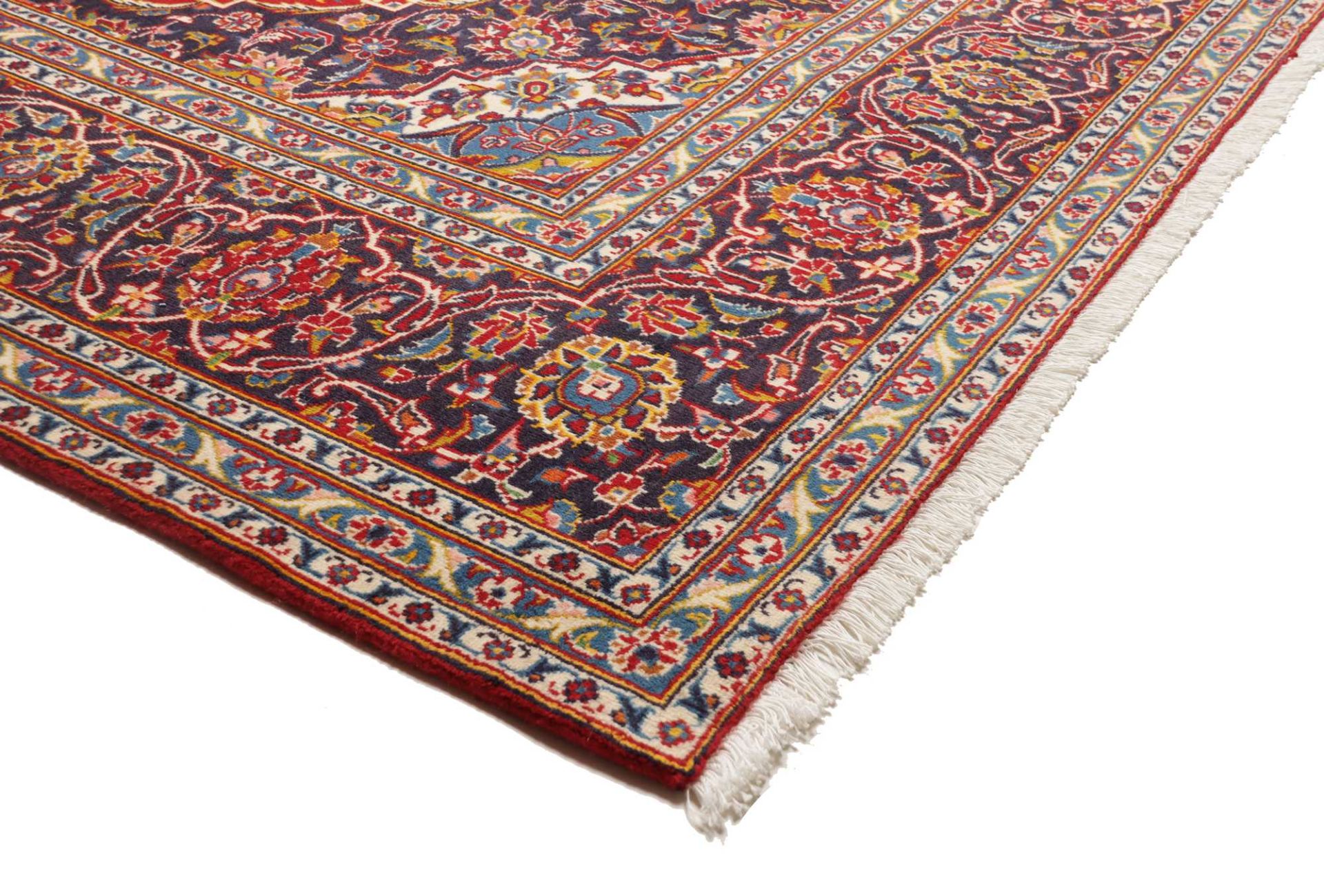Hand-Knotted Wool Kashan Persian Rug, 256 × 349 cm