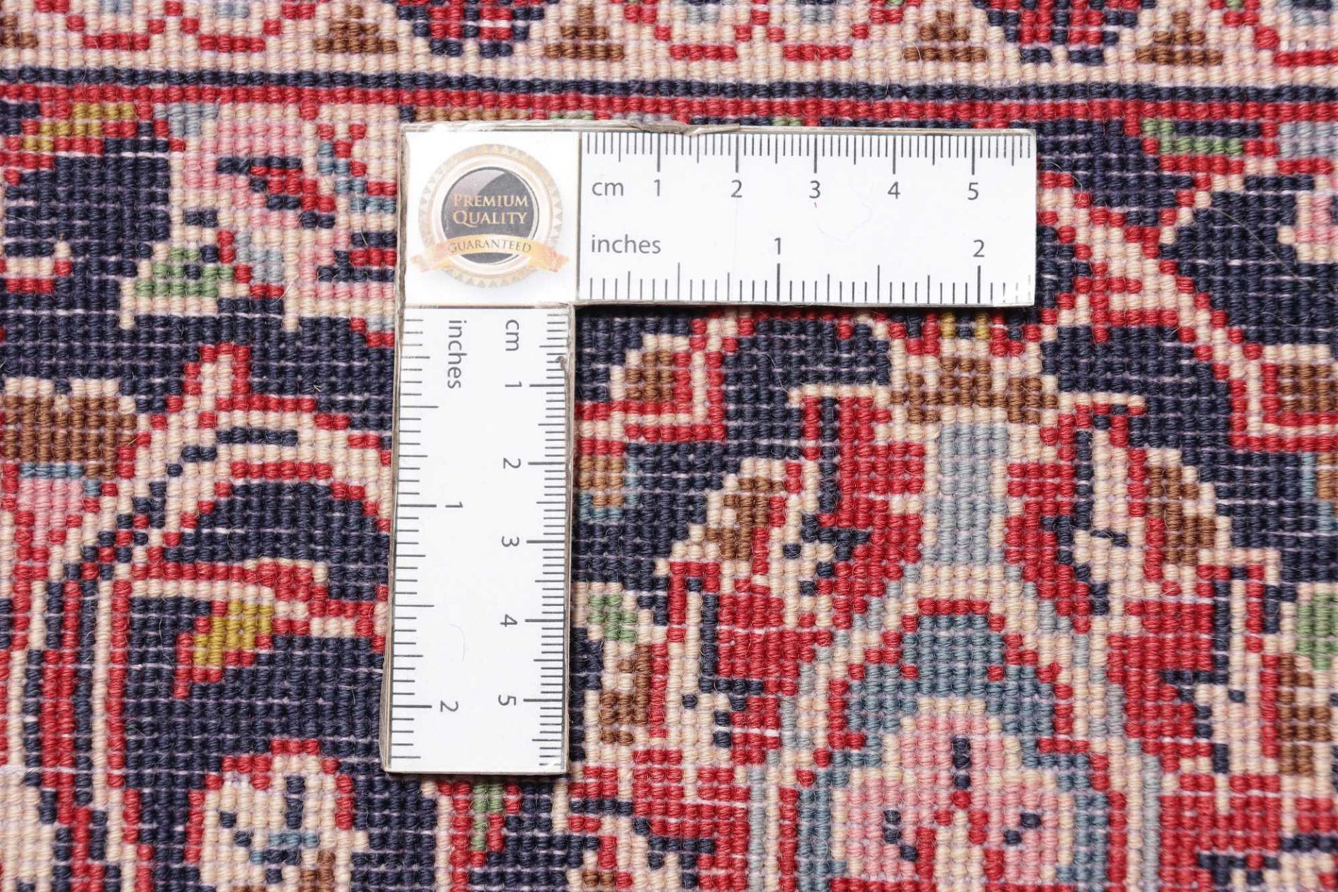 Hand-Knotted Wool Kashan Persian Rug, 256 × 349 cm