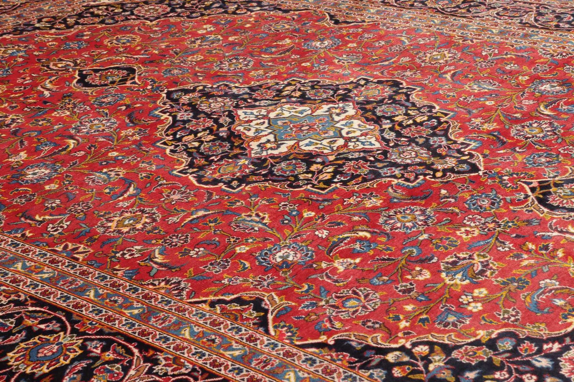 Kashan Persian Rug — hand-knotted, 264 × 359 cm, Wool