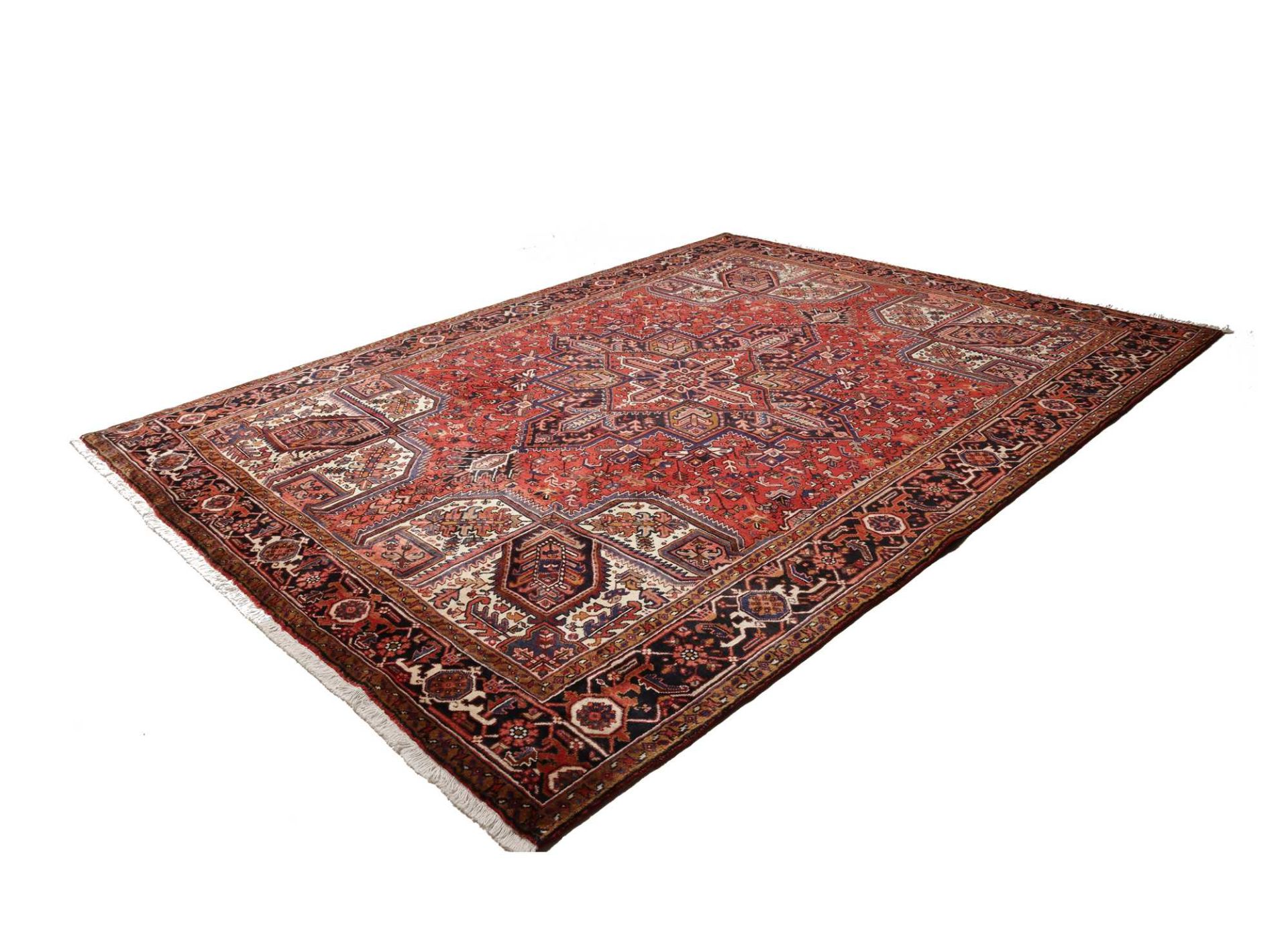 Hand-Knotted Wool Heriz Persian Rug, 261 × 335 cm