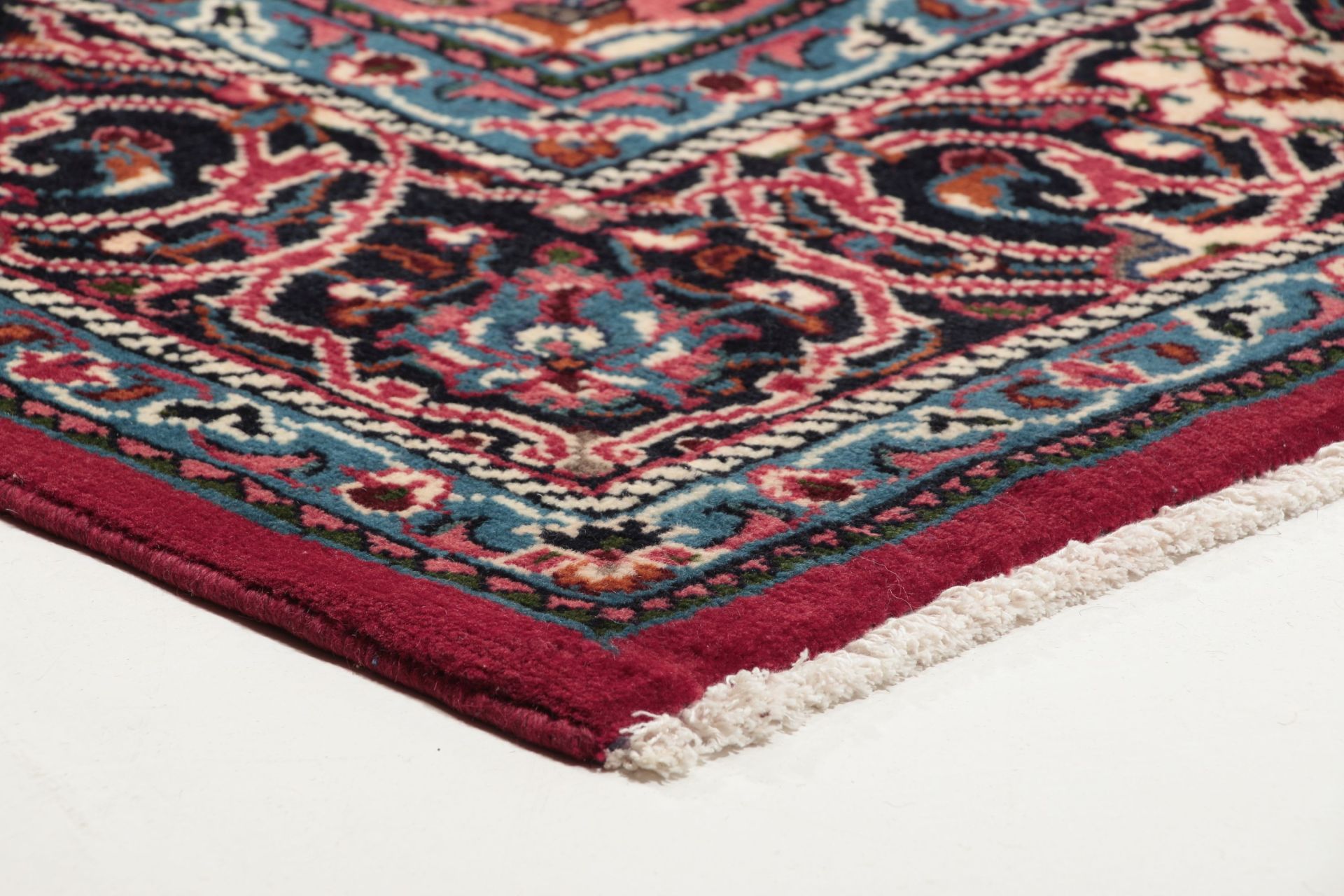 Persian Rug 213 × 315 cm, Wool, hand-knotted
