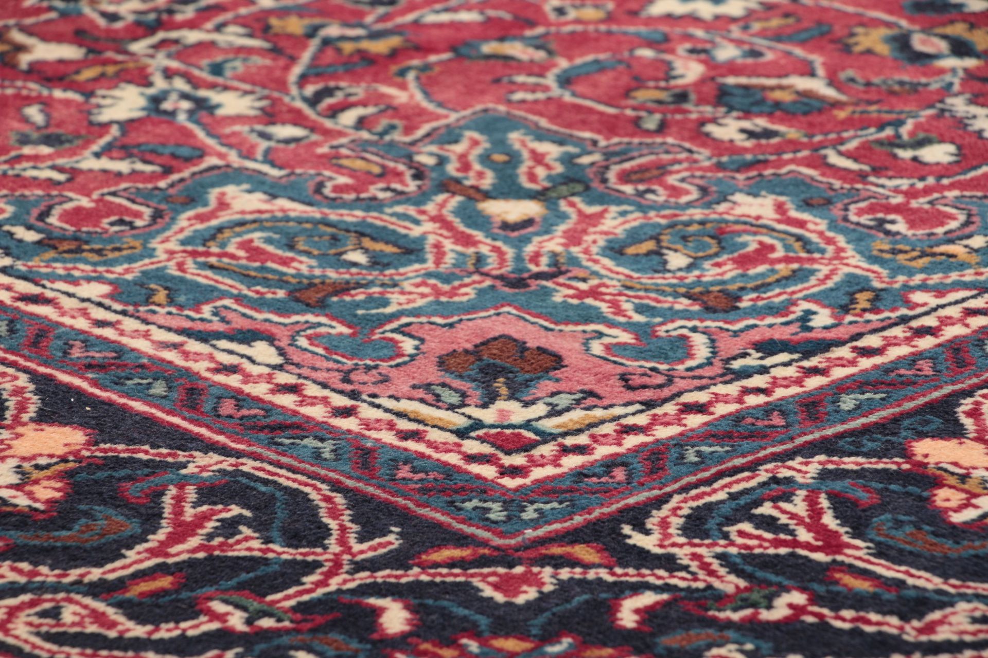 Hamadan Persian Rug 210 × 315 cm, Wool, hand-knotted