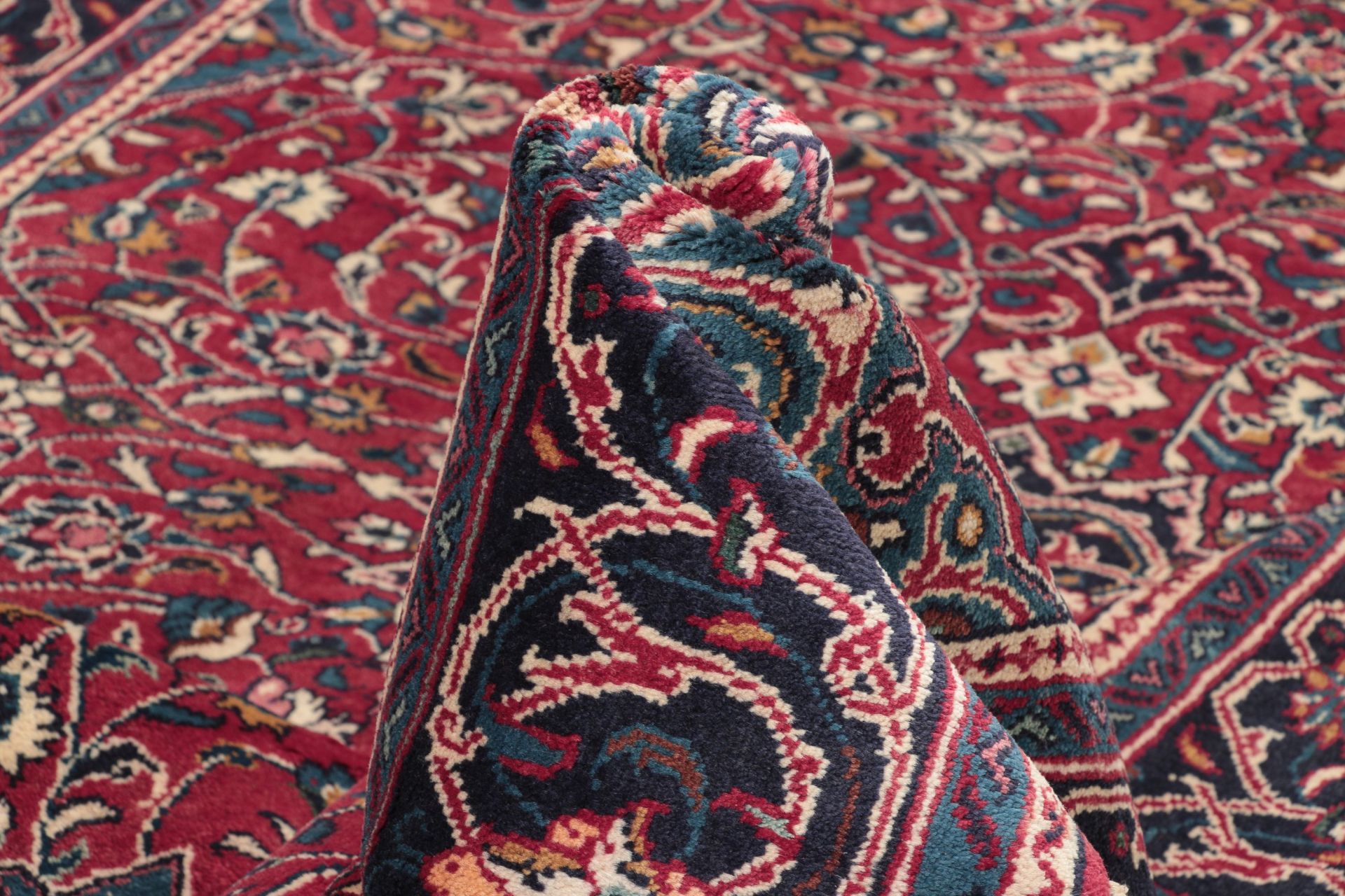 Hamadan Persian Rug 210 × 315 cm, Wool, hand-knotted