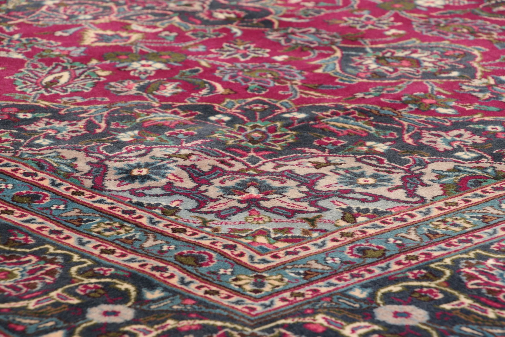 Mashhad Persian Rug — hand-knotted, 200 × 300 cm, Wool