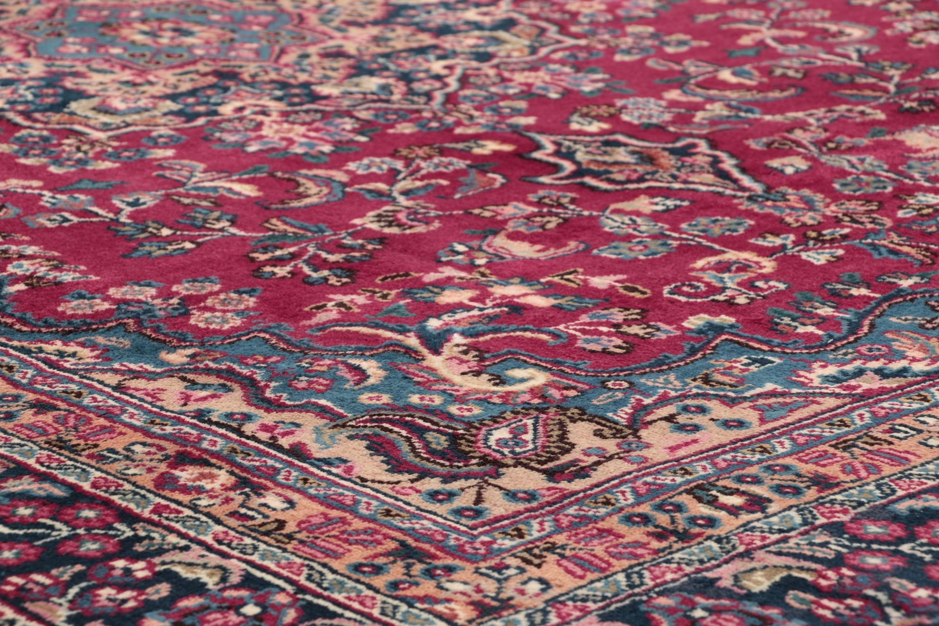 perserteppich-mashad-200-x-297-cm-wolle-handgeknupft-floral-4 Mashhad Persian Rug — hand-knotted, 200 × 297 cm, Wool