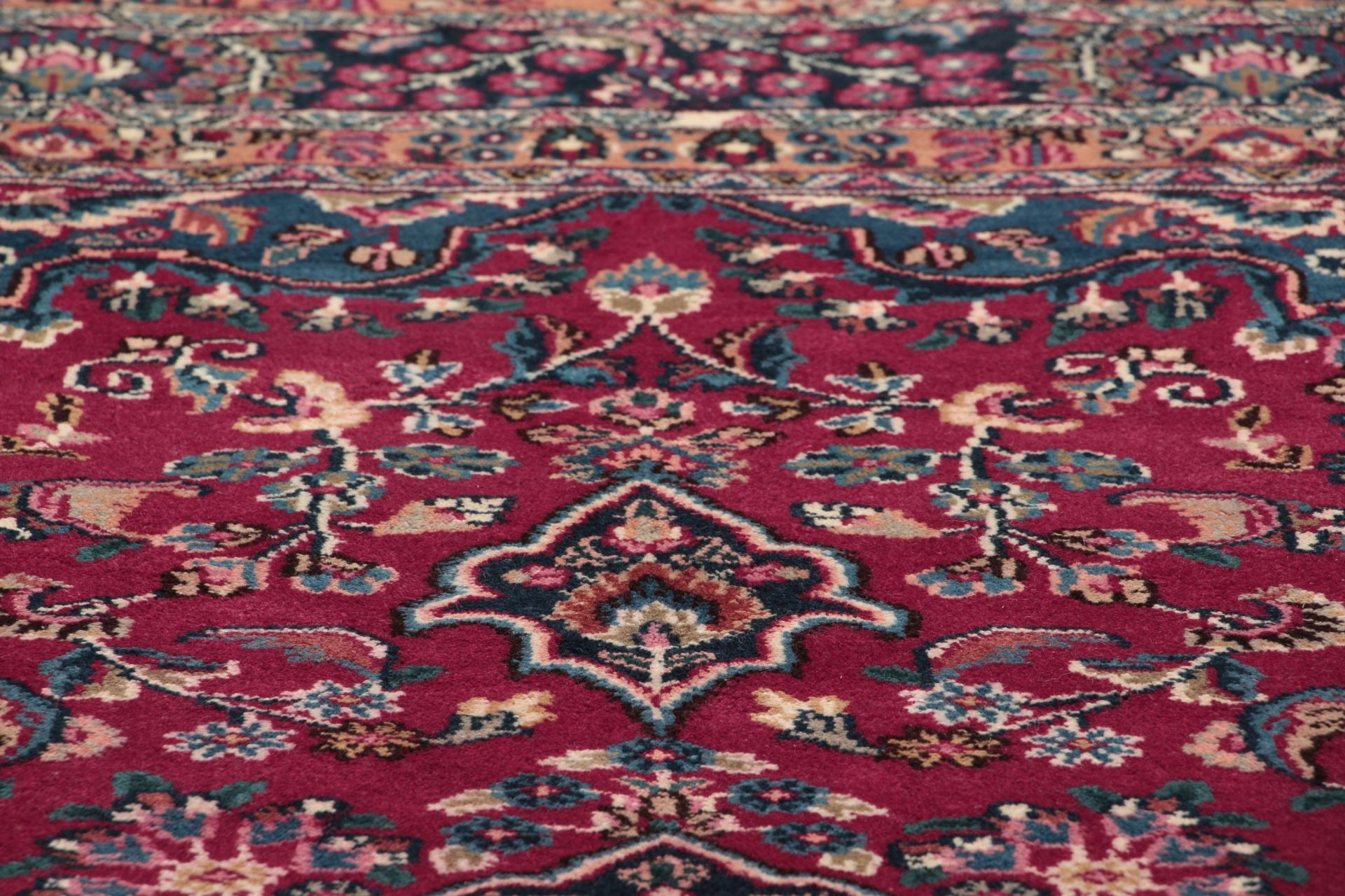 perserteppich-mashad-200-x-297-cm-wolle-handgeknupft-floral-5 Mashhad Persian Rug — hand-knotted, 200 × 297 cm, Wool