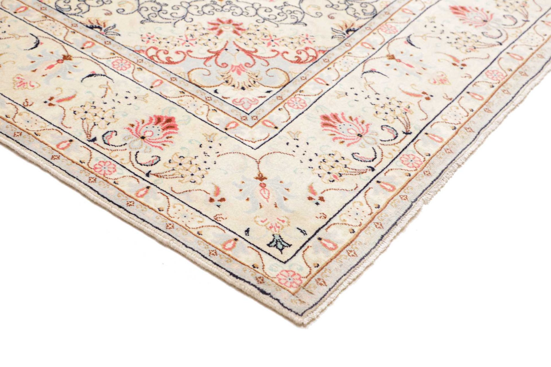 Hand-Knotted Wool Kashan Persian Rug, 196 × 299 cm