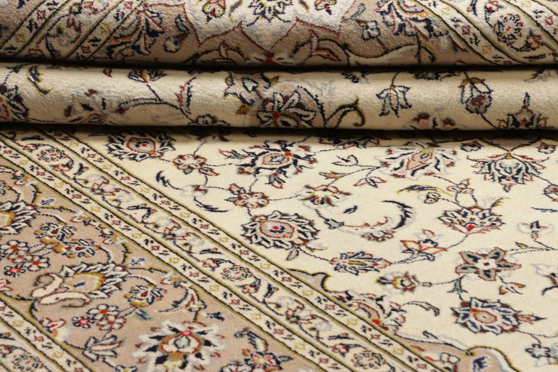 perserteppich-kashan-198-x-289-cm-schurwolle-handgeknupft-hochwertig-10 Kashan Persian Rug — hand-knotted, 198 × 289 cm, Wool