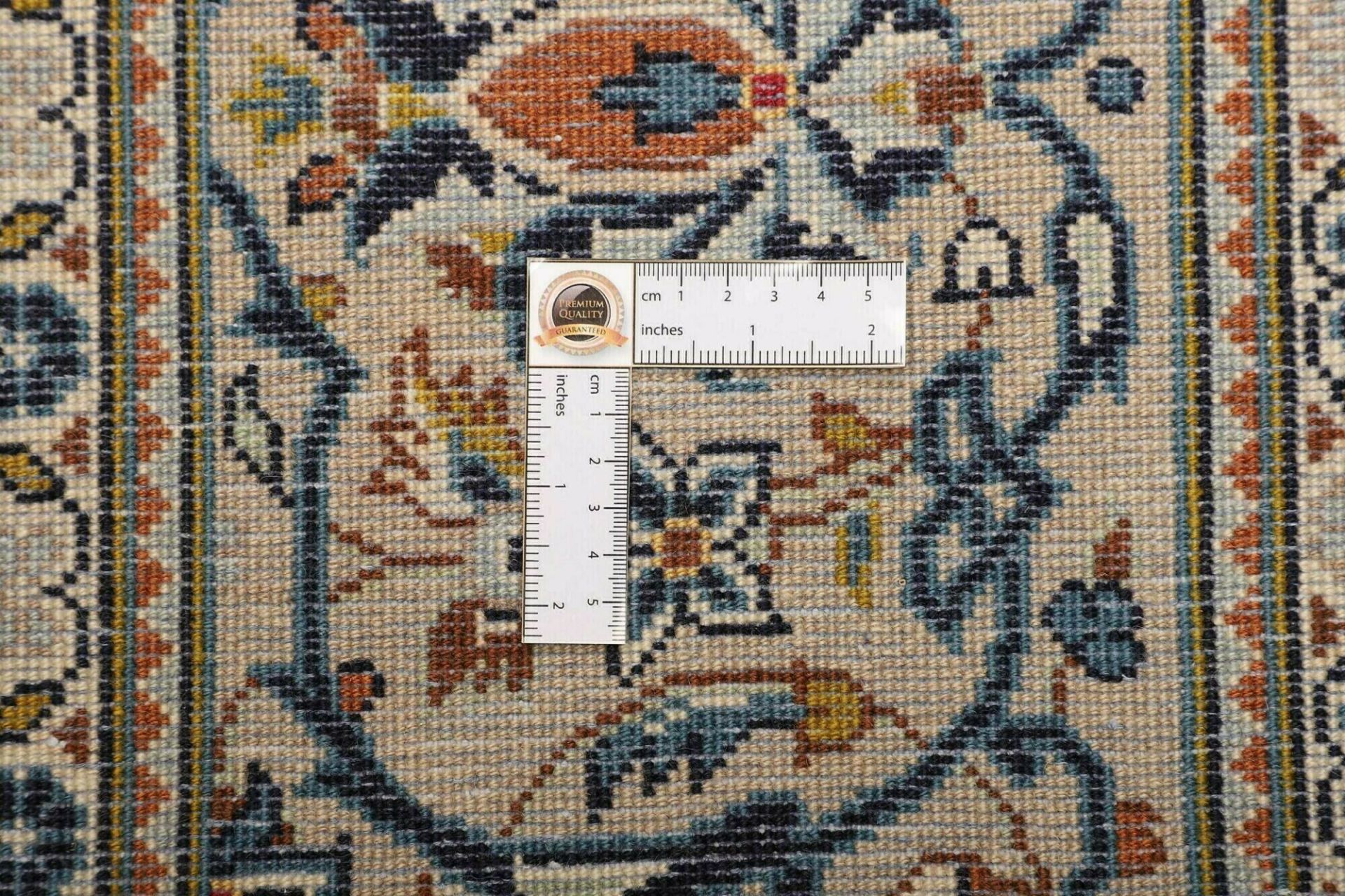 Kashan Persian Rug 196 × 292 cm, Wool, hand-knotted