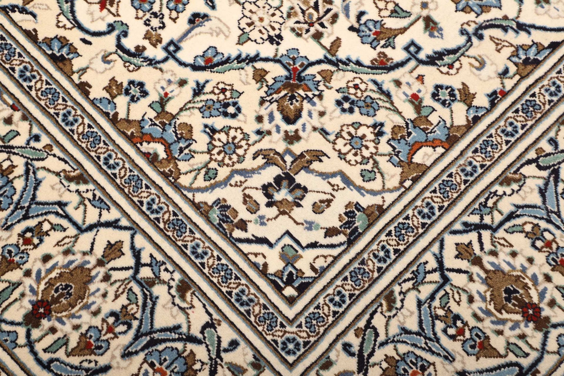 Kashan Persian Rug — hand-knotted, 197 × 309 cm, Wool