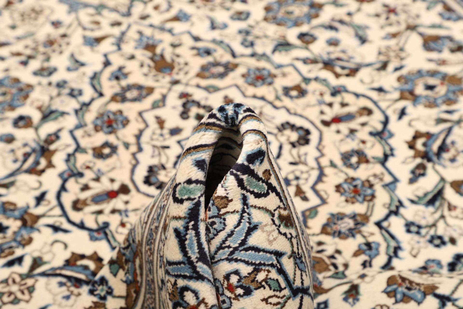 Kashan Persian Rug — hand-knotted, 197 × 309 cm, Wool