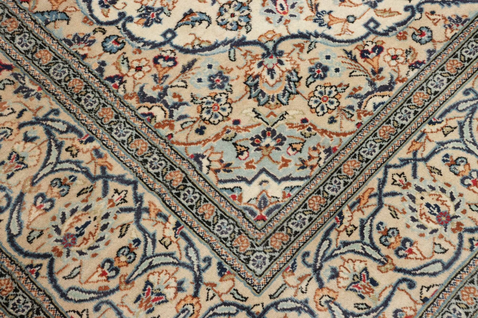 Kashan Persian Rug 201 × 296 cm, Wool, hand-knotted