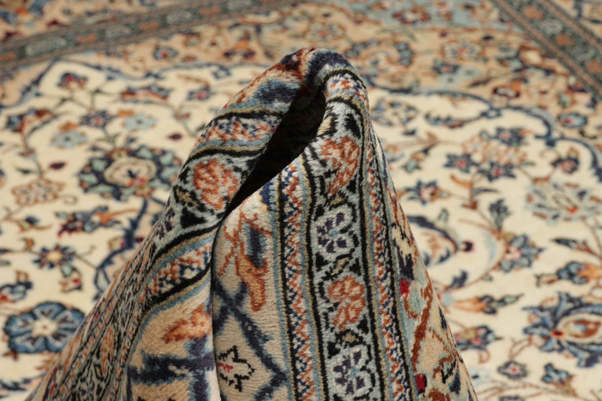 Kashan Persian Rug 201 × 296 cm, Wool, hand-knotted