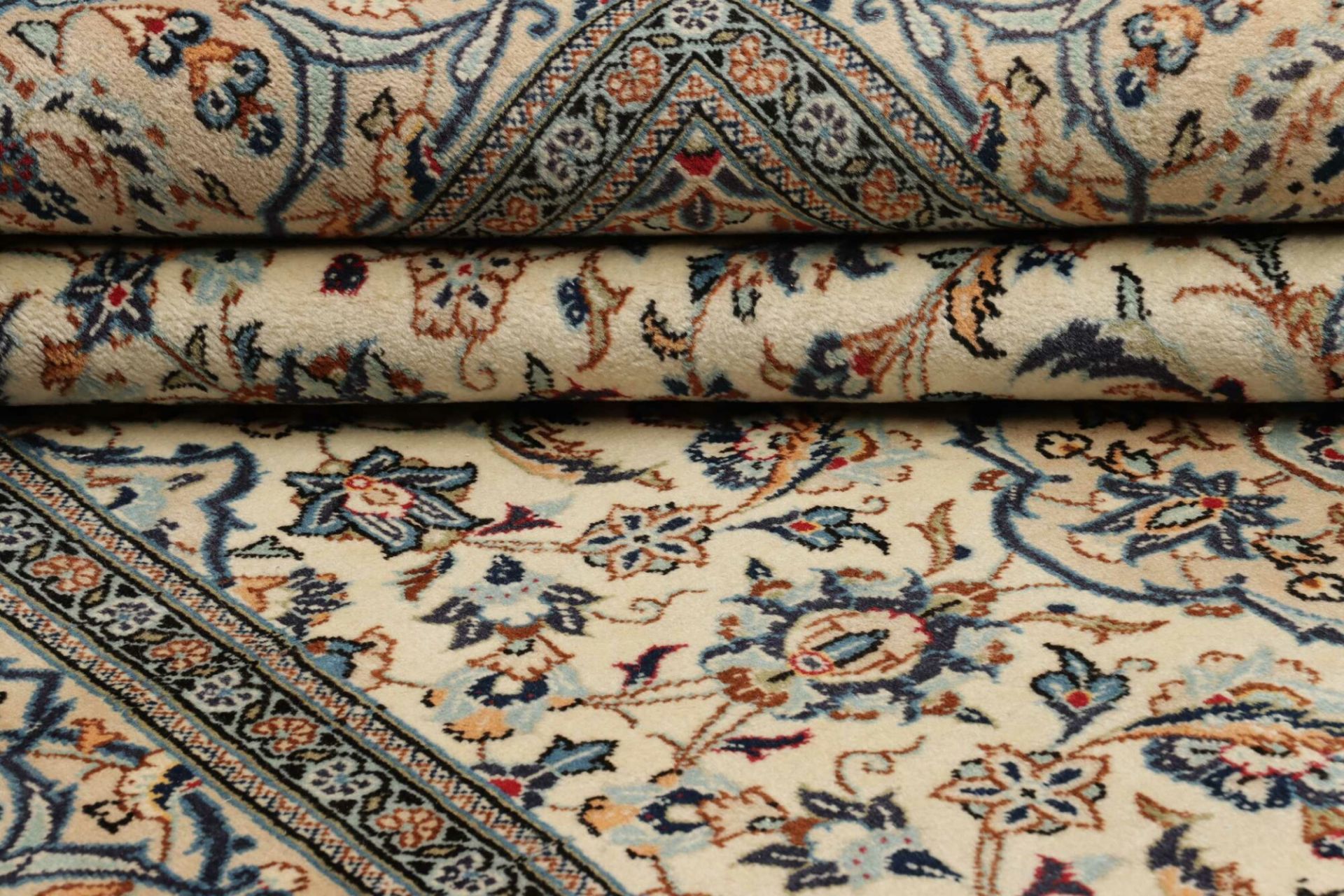 Kashan Persian Rug 201 × 296 cm, Wool, hand-knotted