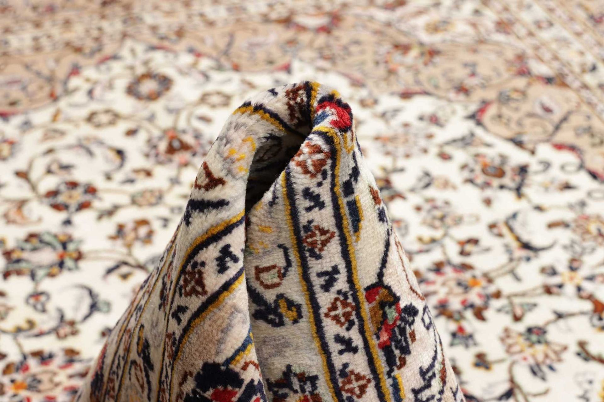 Kashan Persian Rug 201 × 304 cm, Wool, hand-knotted