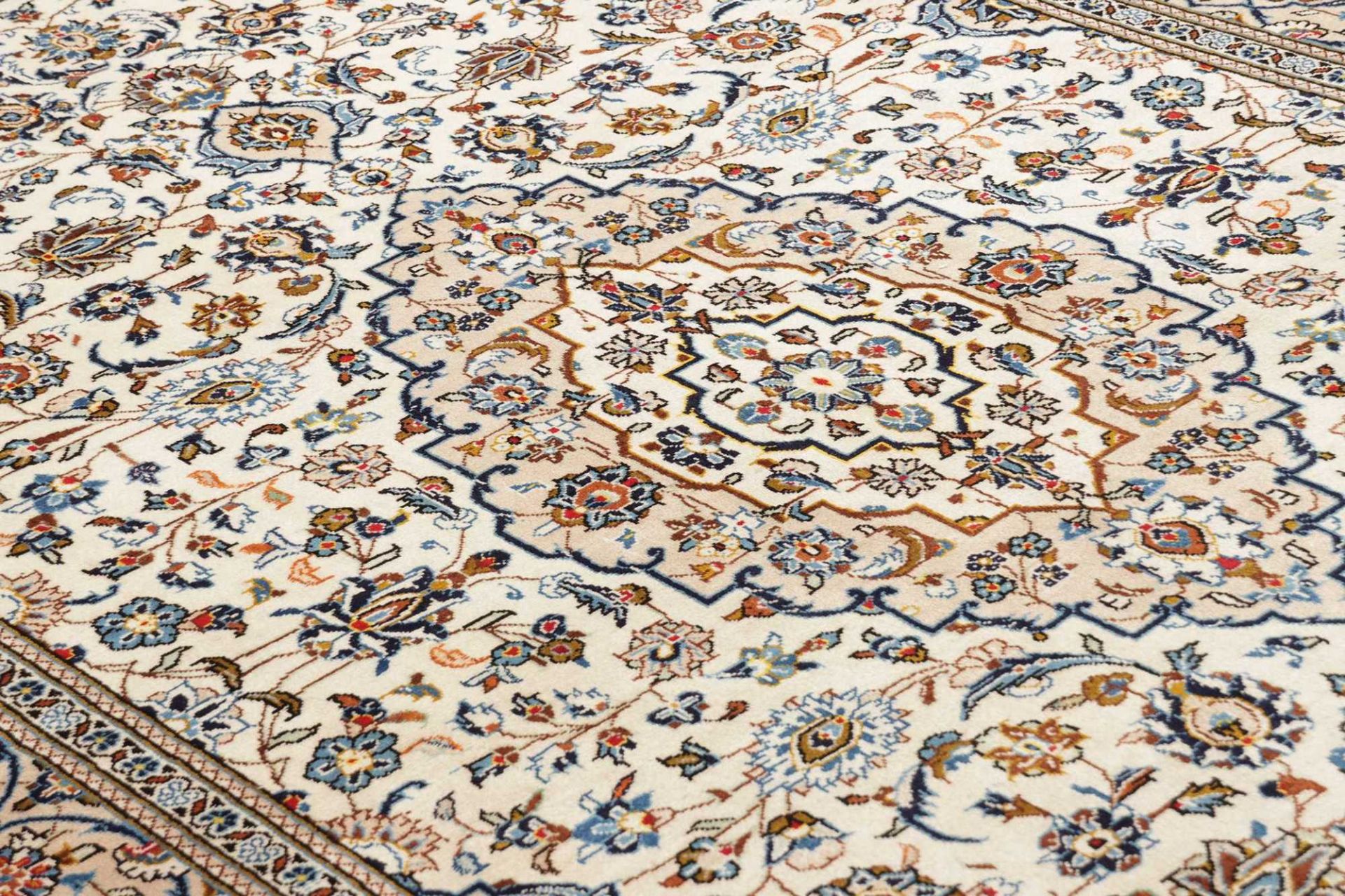 perserteppich-kashan-195-x-315-cm-schurwolle-handgeknupft-hochwertig-17 Hand-Knotted Wool Kashan Persian Rug, 195 × 315 cm