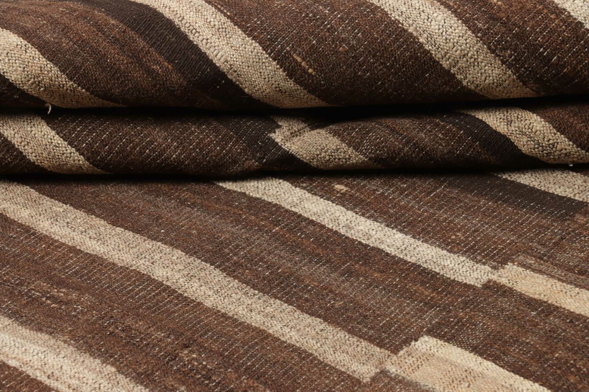 Hand-Woven Wool Kilim Persian Rug, 198 × 301 cm