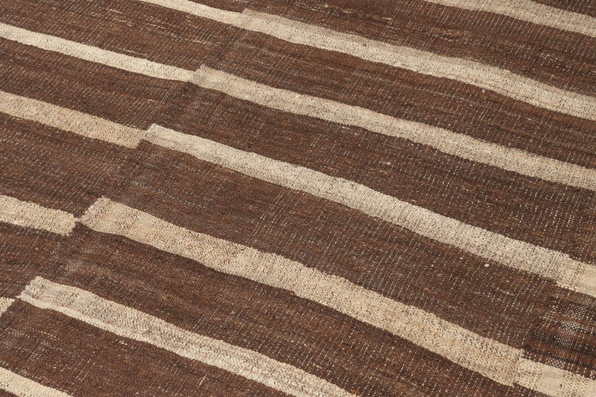 Hand-Woven Wool Kilim Persian Rug, 198 × 301 cm