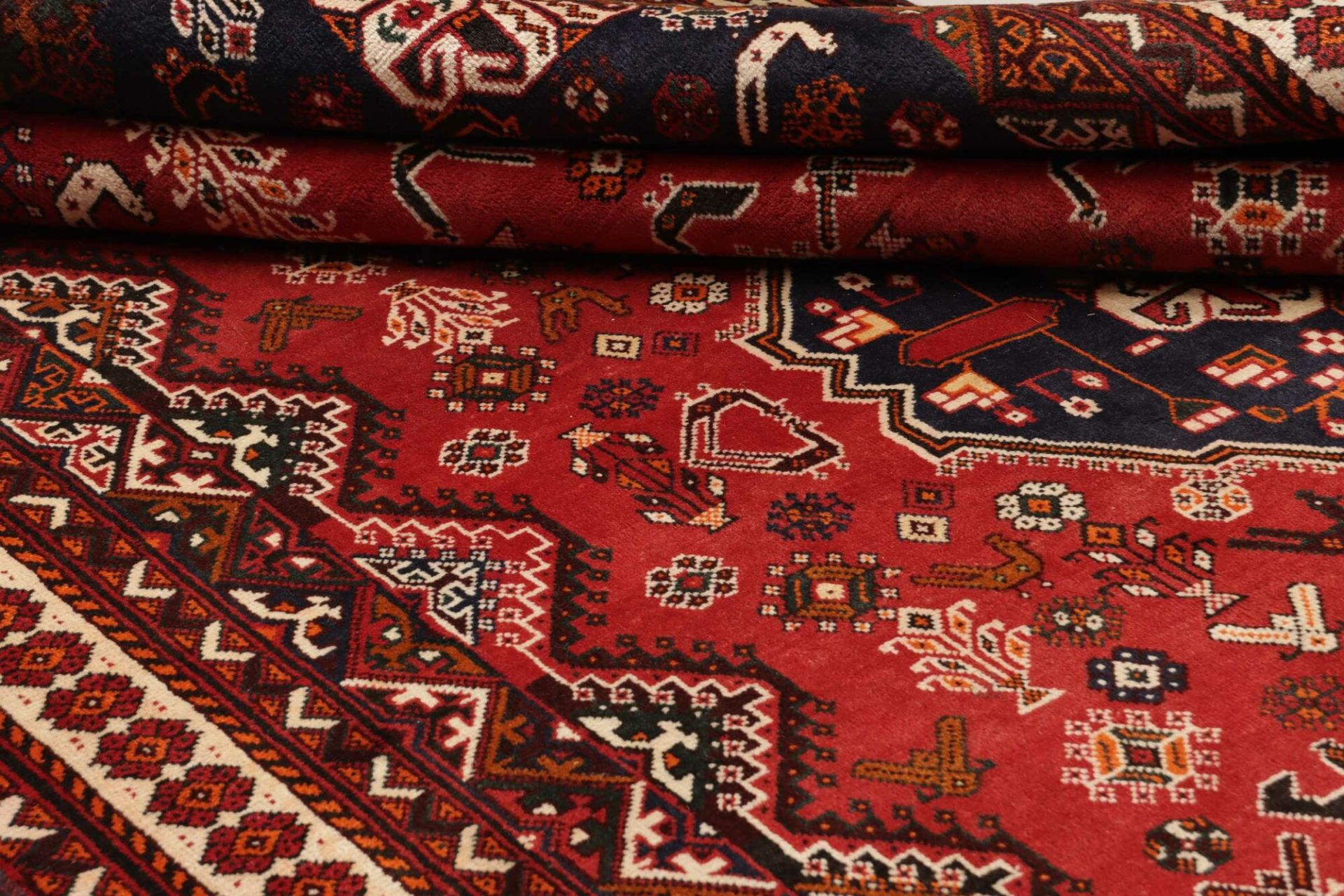 Qashqai Persian Rug 209 × 314 cm, Wool, hand-knotted