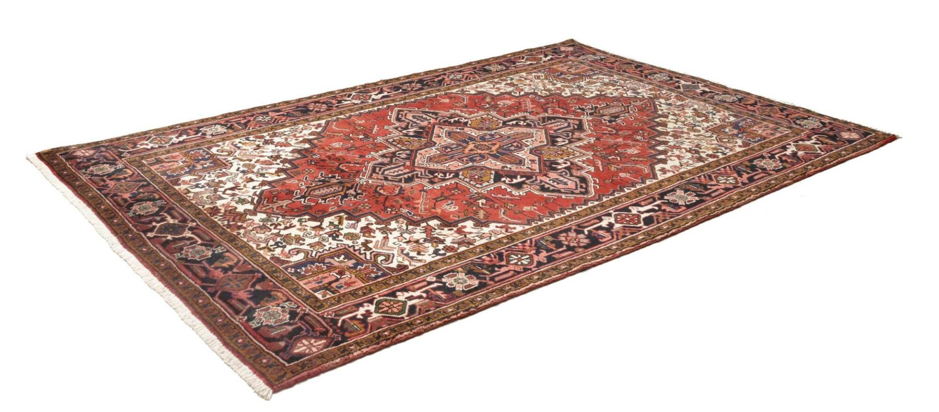 Heriz Persian Rug 207 × 299 cm, Wool, hand-knotted