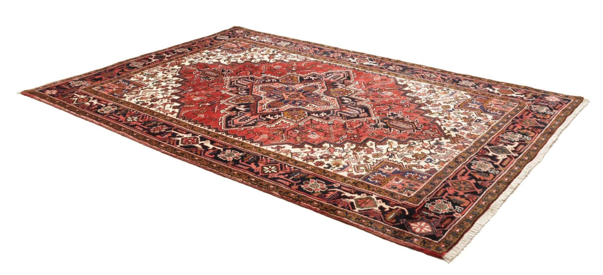 Heriz Persian Rug 207 × 299 cm, Wool, hand-knotted