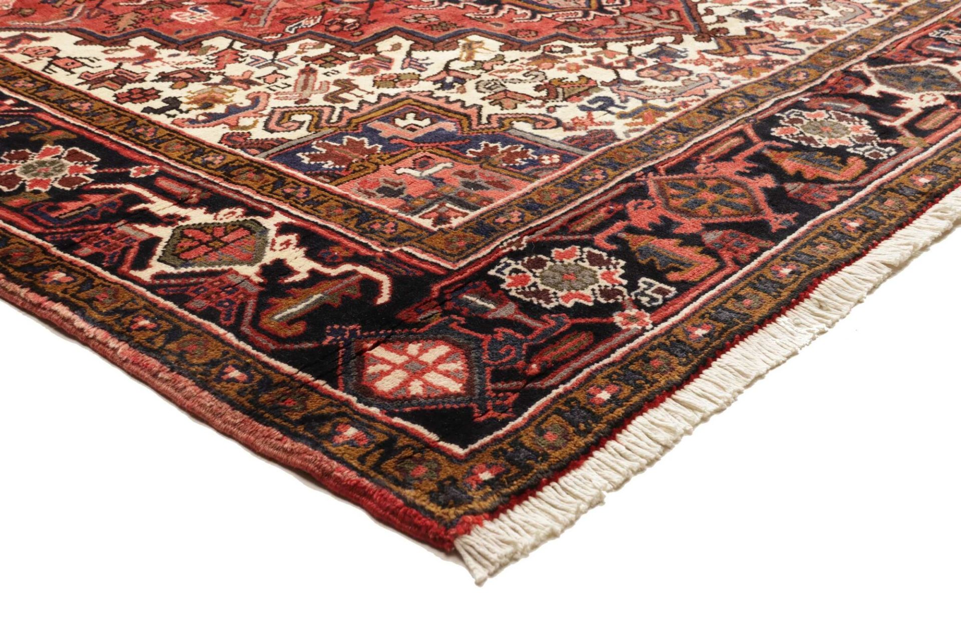 Heriz Persian Rug 207 × 299 cm, Wool, hand-knotted