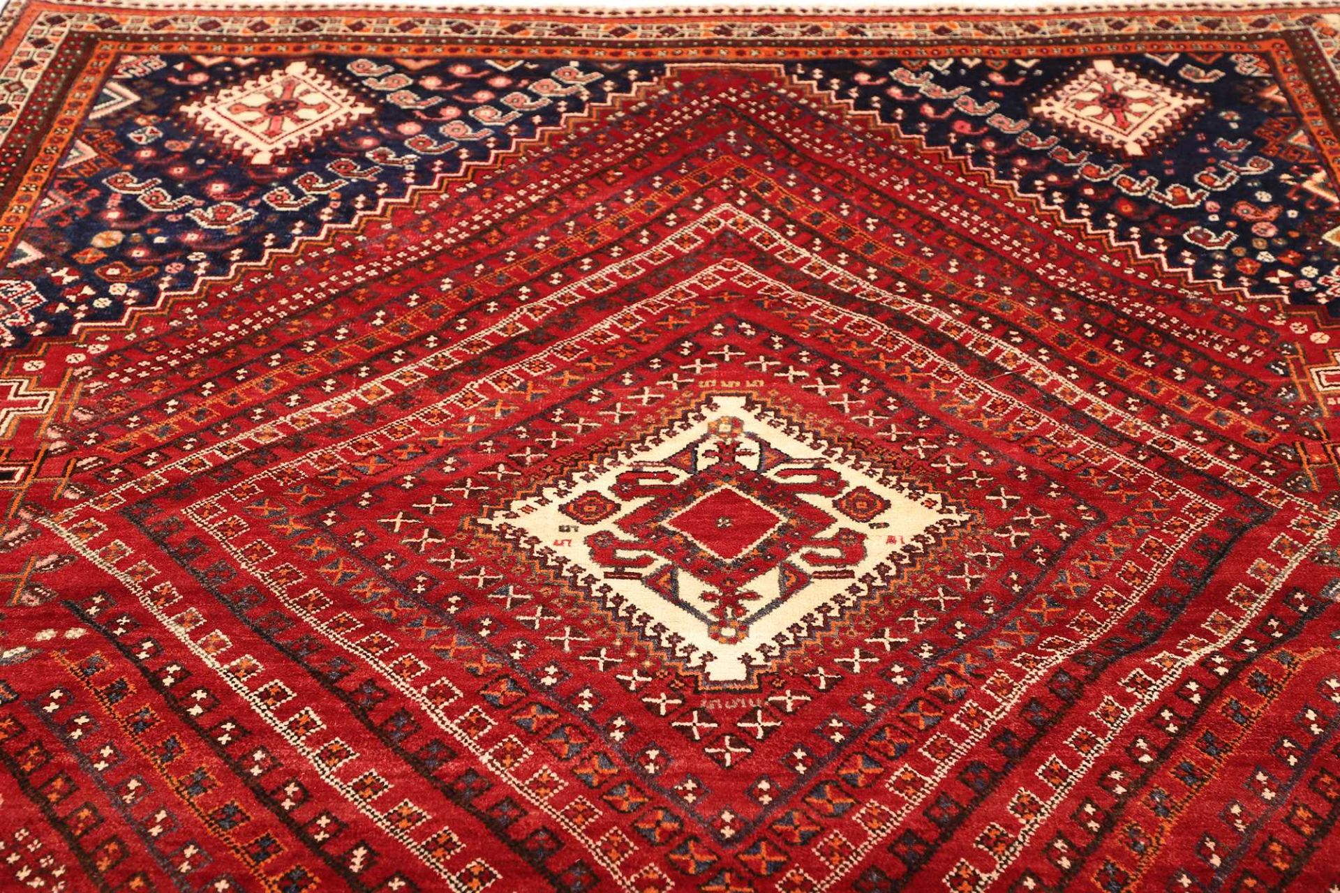 Shiraz Persian Rug 211 × 292 cm, Wool, hand-knotted