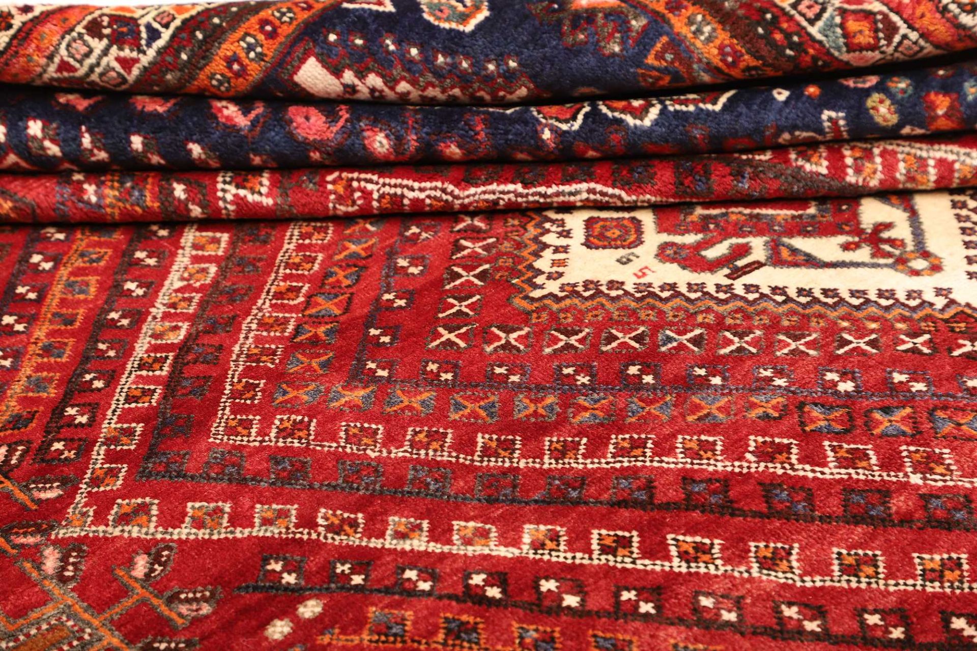 Shiraz Persian Rug 211 × 292 cm, Wool, hand-knotted