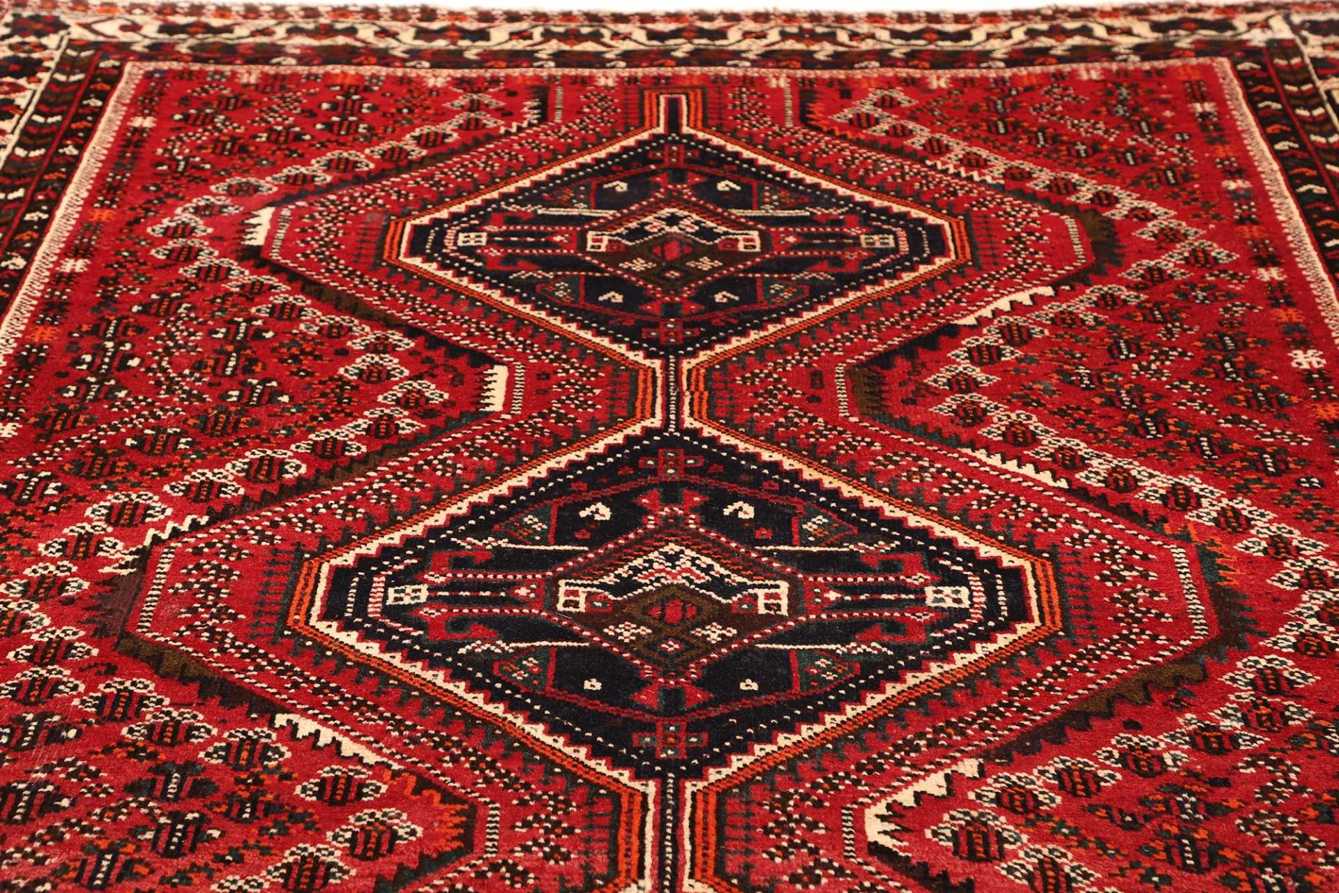 Shiraz Persian Rug 206 × 292 cm, Wool, hand-knotted