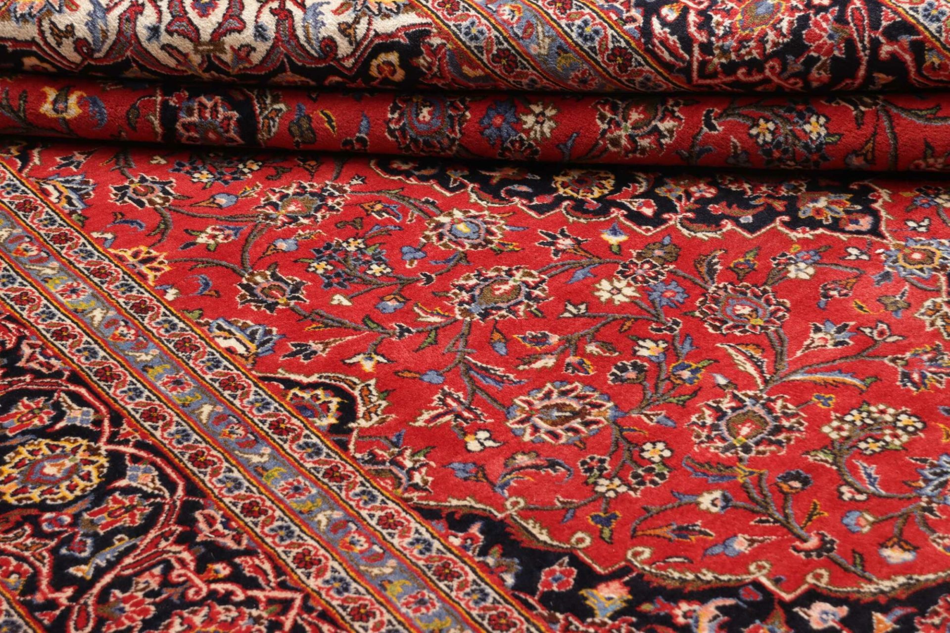 Kashan Persian Rug 203 × 294 cm, Wool, hand-knotted