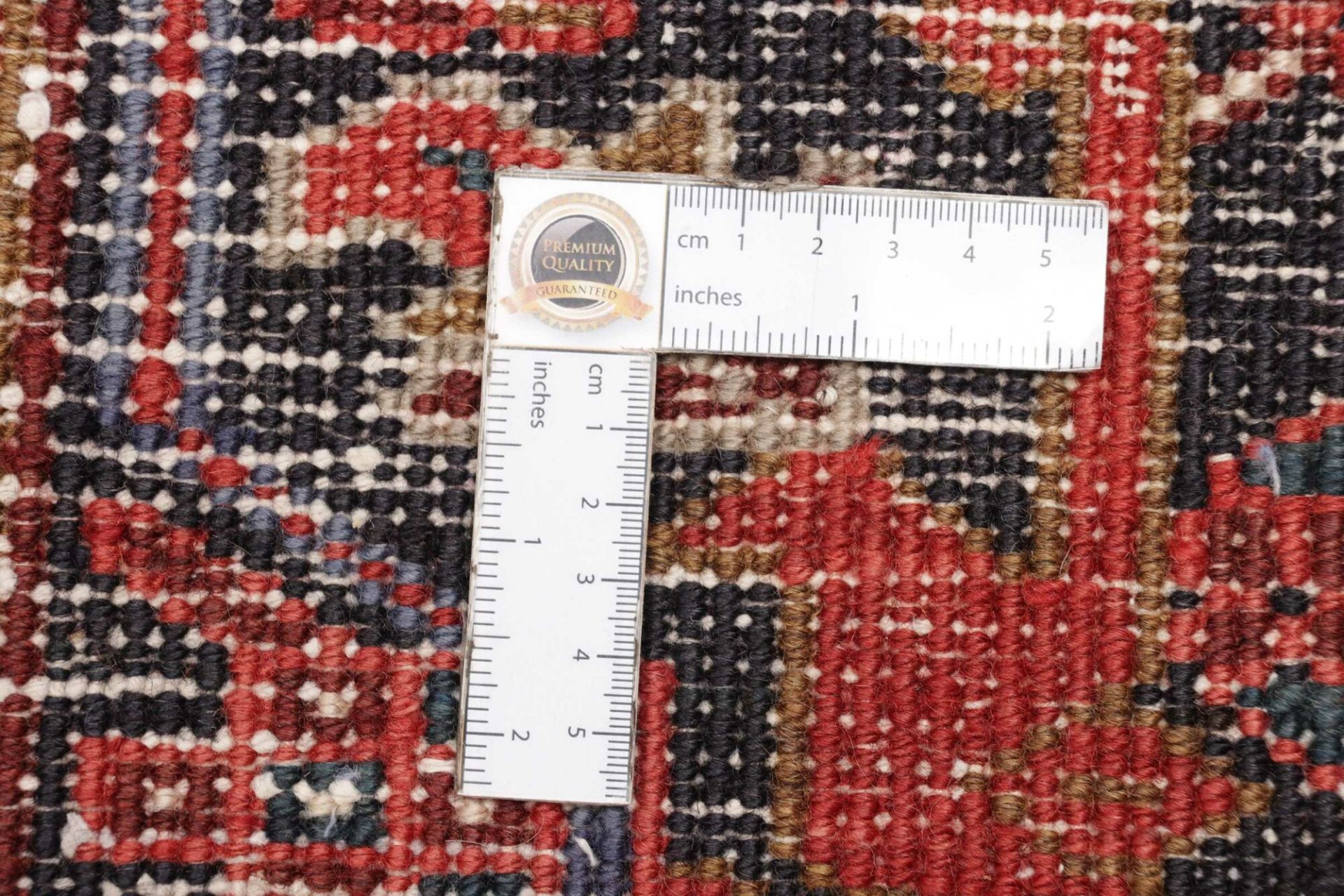 Heriz Persian Rug — hand-knotted, 207 × 306 cm, Wool