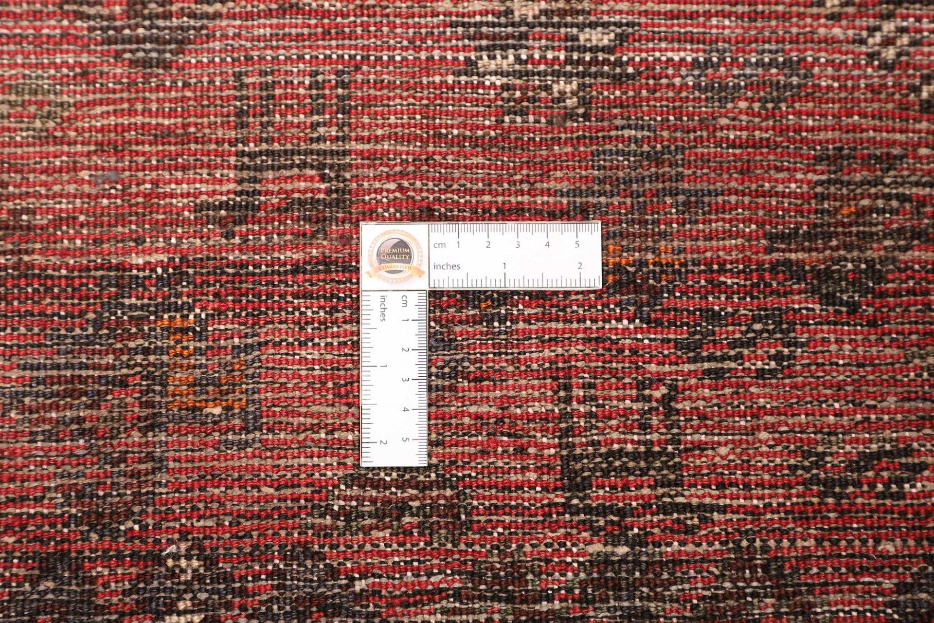 Hand-Knotted Wool Shiraz Persian Rug, 219 × 307 cm