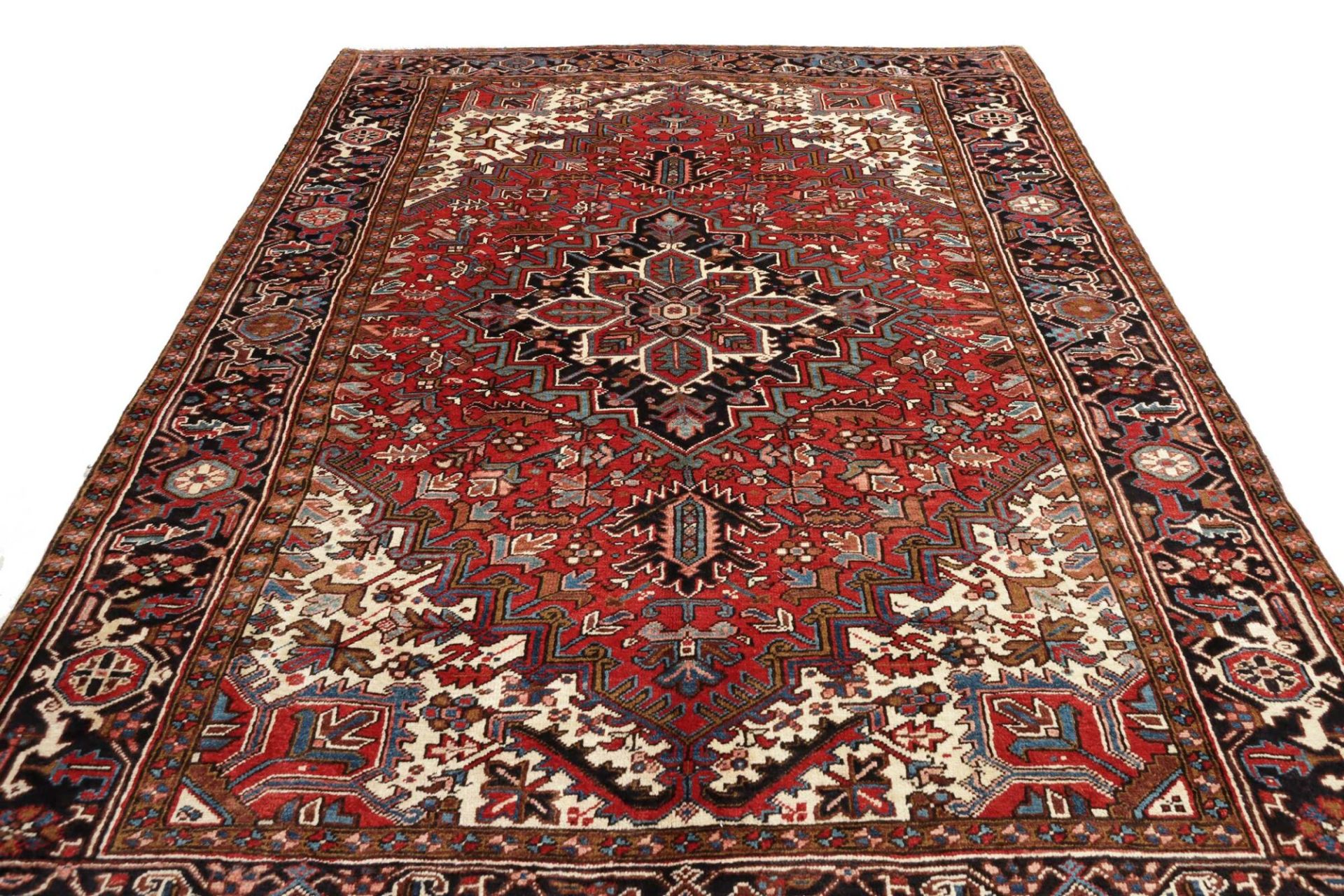 Heriz Persian Rug 211 × 289 cm, Wool, hand-knotted