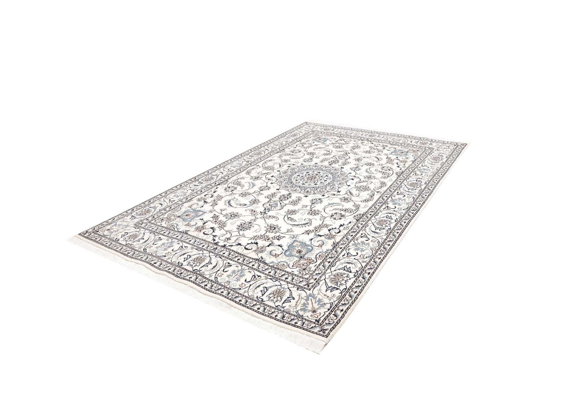 Nain Persian Rug 188 × 290 cm, Wool, hand-knotted