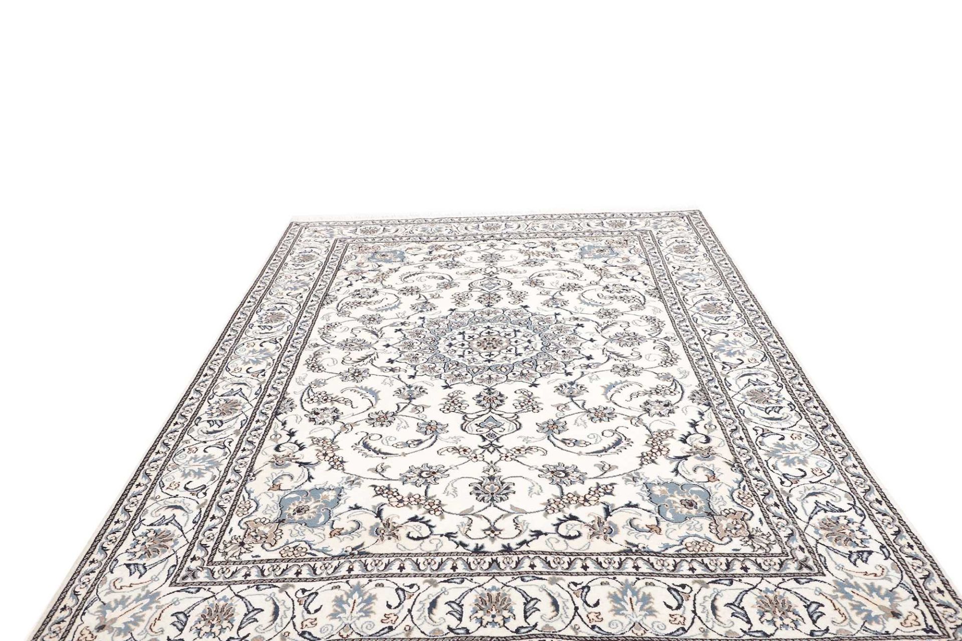 Nain Persian Rug 188 × 290 cm, Wool, hand-knotted