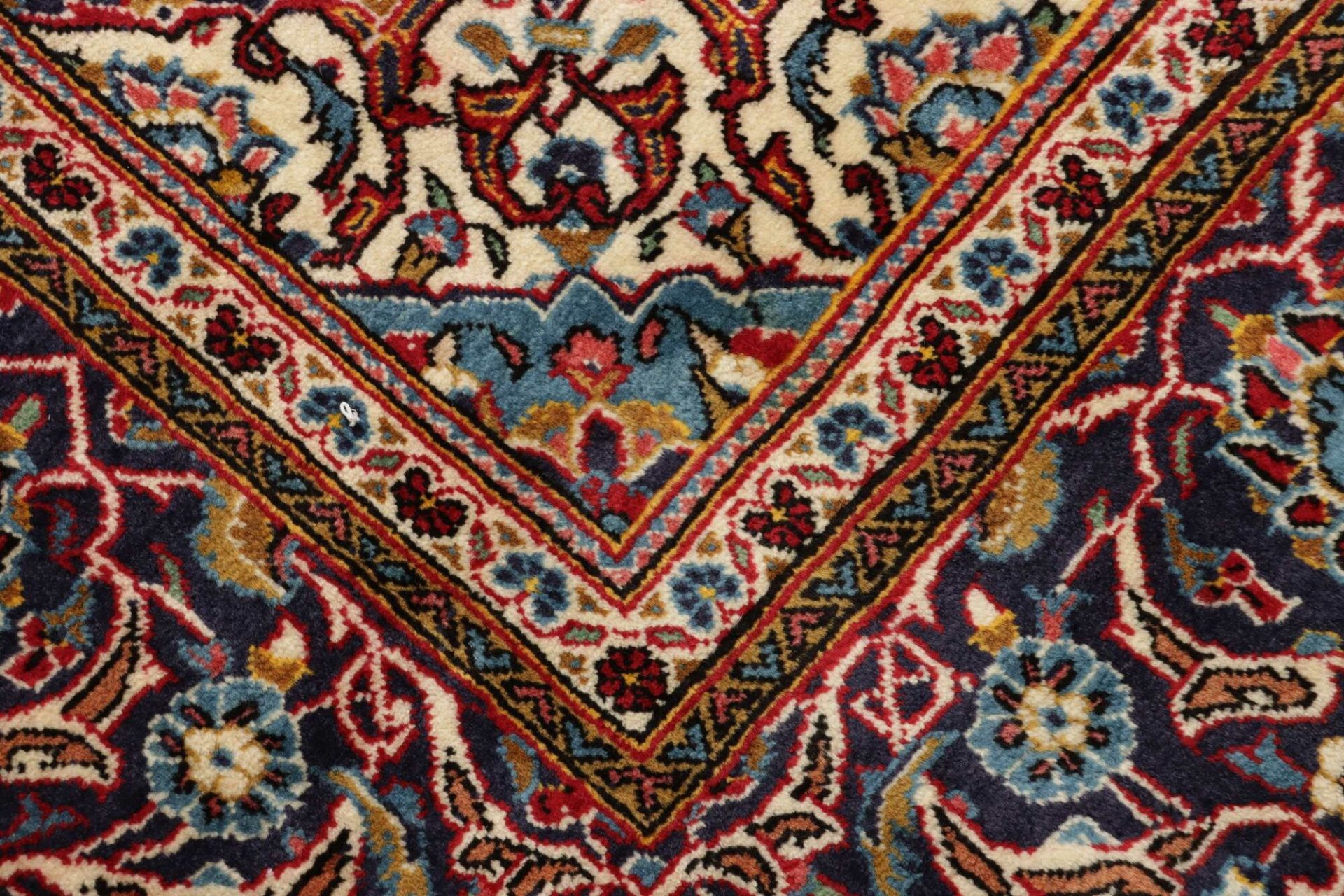 Kashan Persian Rug — hand-knotted, 196 × 302 cm, Wool