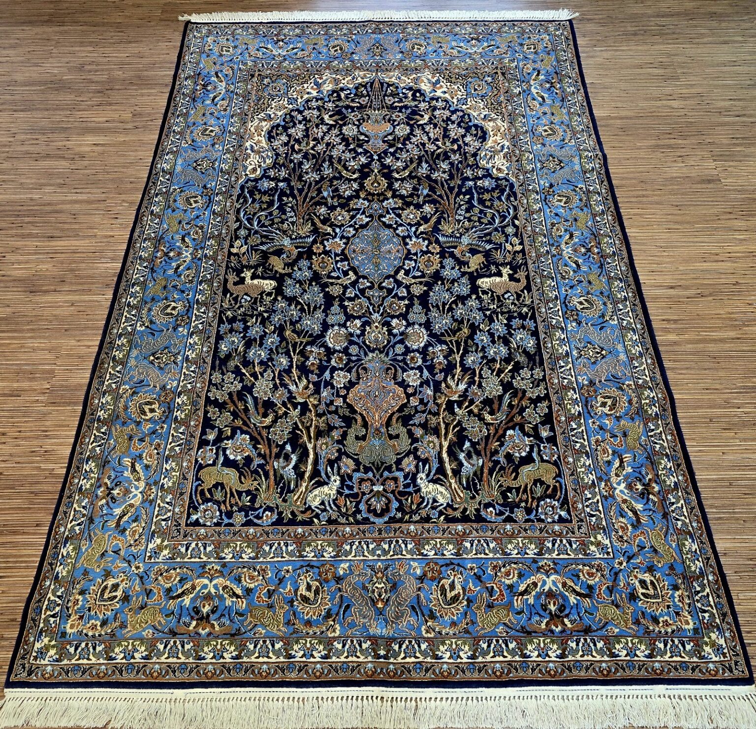 Persian Rug Isfahan 250 x 155 cm Silk Hand-knotted