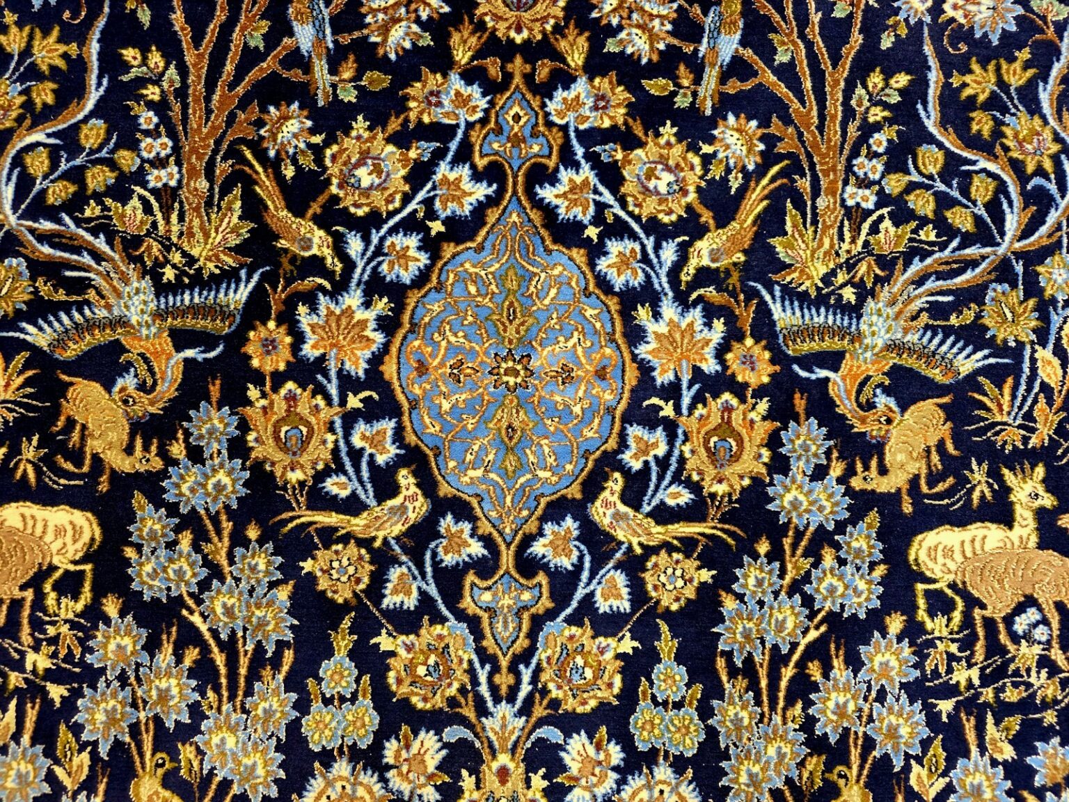 Persian Rug Isfahan 250 x 155 cm Silk Hand-knotted