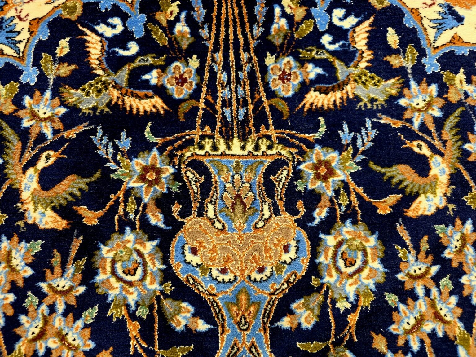 Persian Rug Isfahan 250 x 155 cm Silk Hand-knotted
