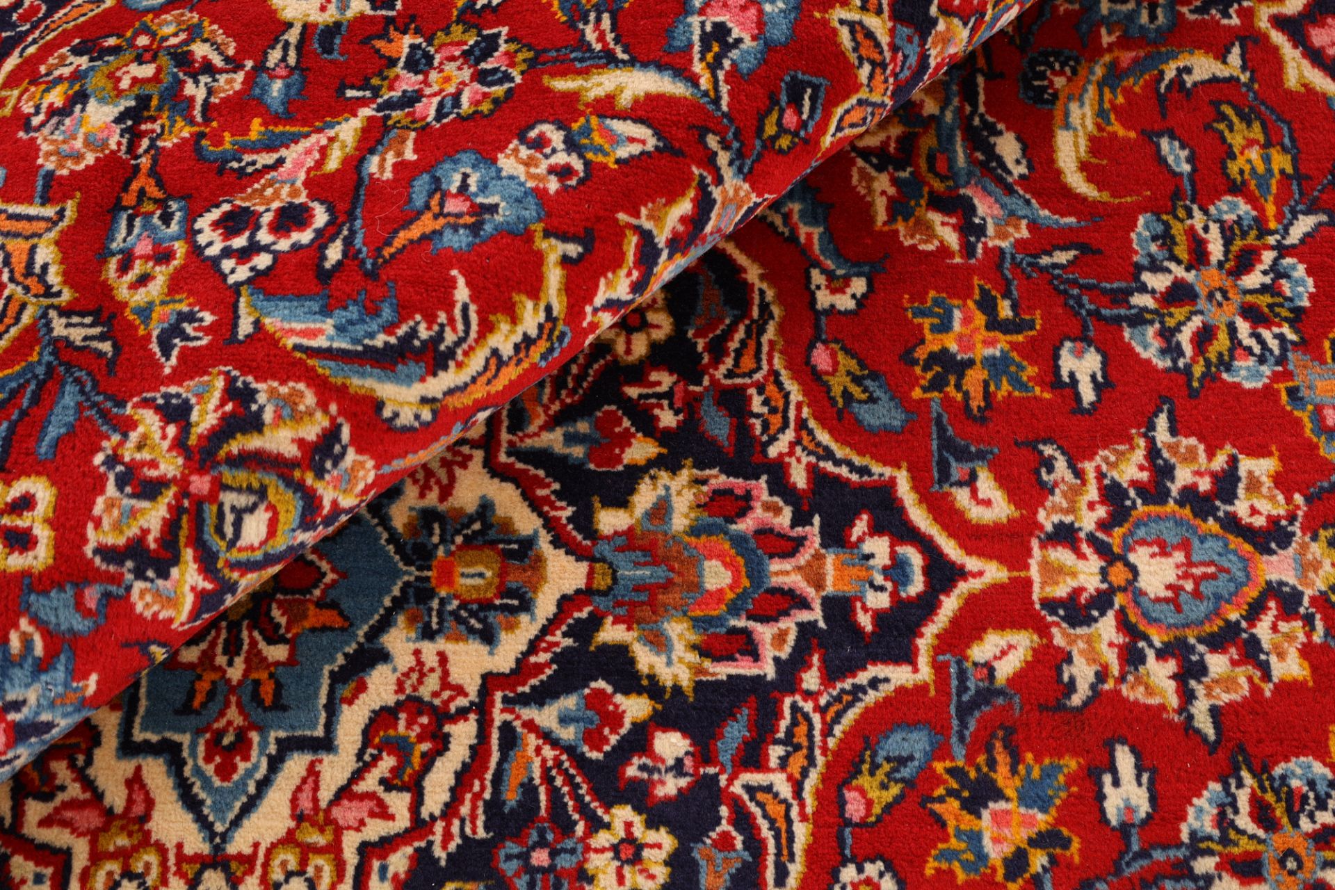 Kashan Persian Rug — hand-knotted, 198 × 300 cm, Wool & Silk