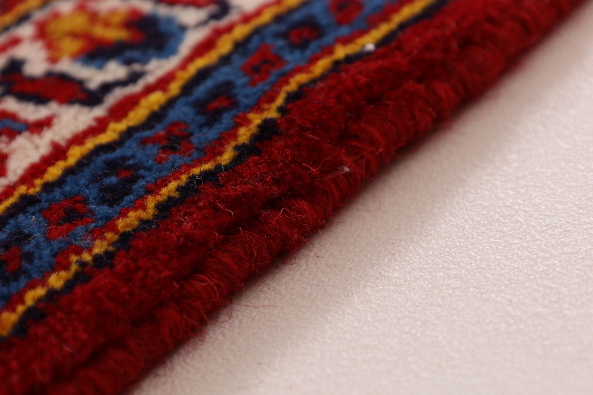 Kashan Persian Rug 223 × 322 cm, Wool, hand-knotted