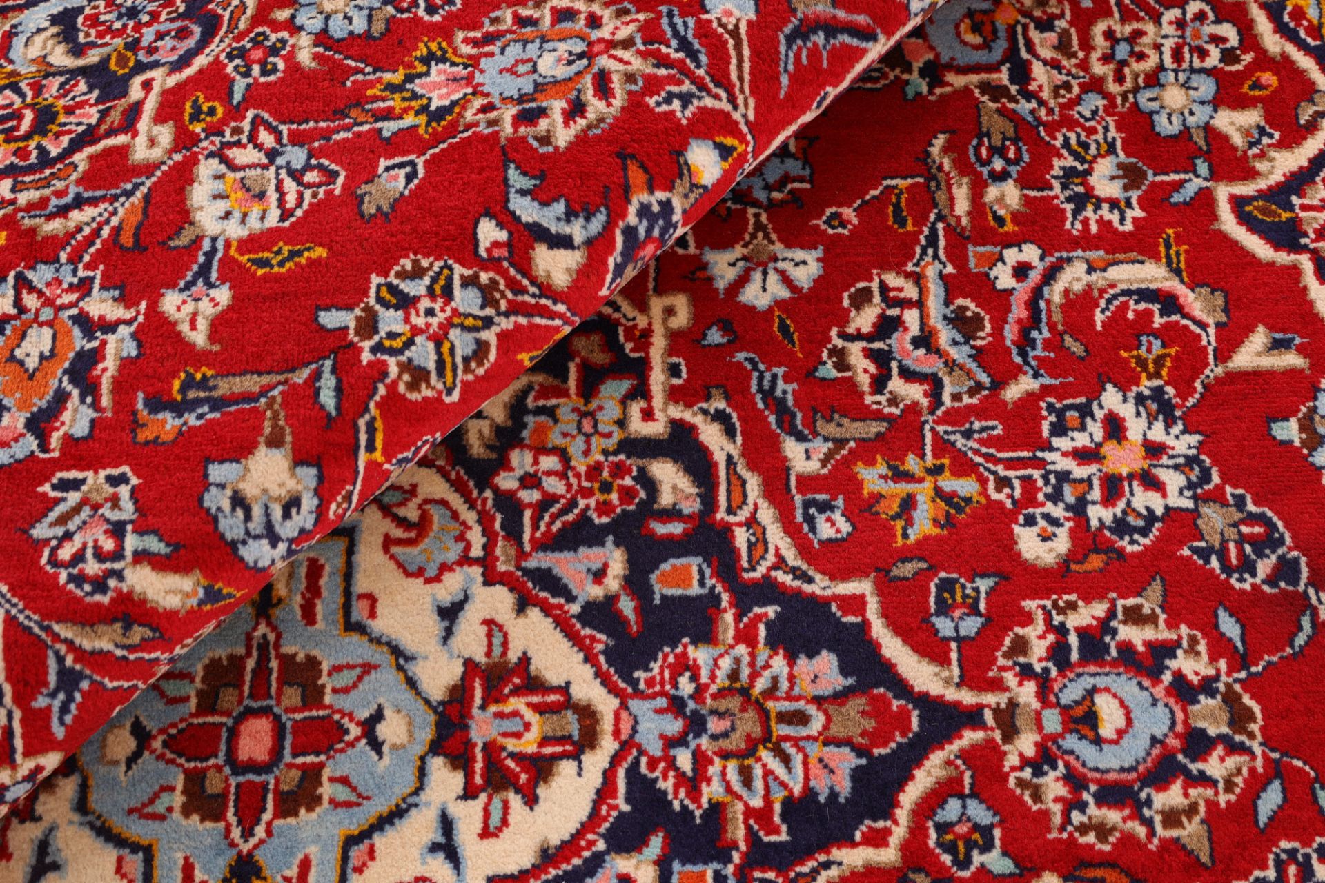 Kashan Persian Rug 203 × 318 cm, Wool, hand-knotted